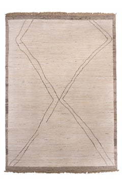 Contemporary Hand Knotted Tulu in Natural Ivory with Minimalist Diamond Design