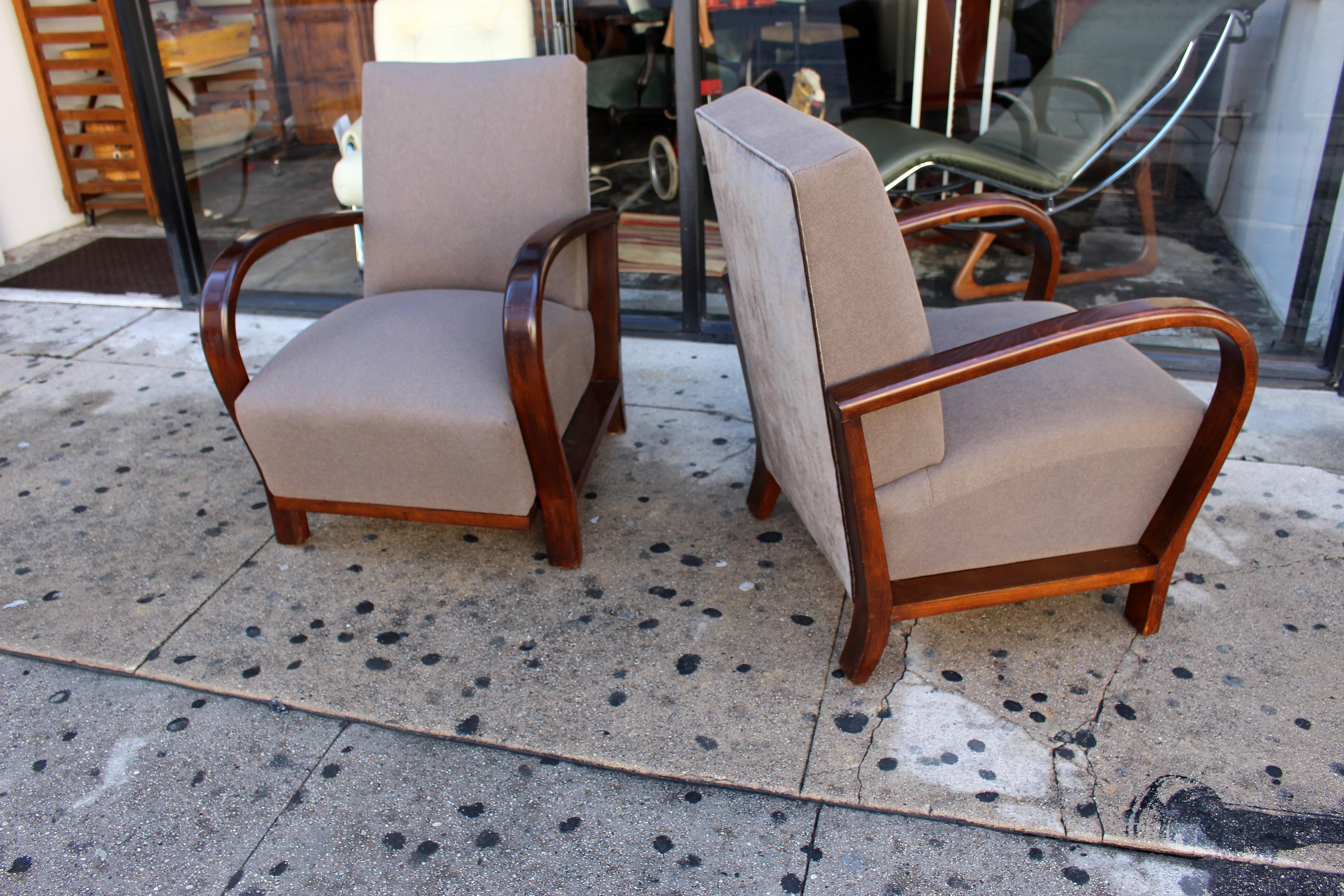 French Art Deco 1930s original chairs table and table lamp.
Chairs reupholstered two ton gray velvet on the back and the Italian cotton fabric in-front of the chairs. Selling as the set but it is possible to separate the set. 
Dimensions:
Table:
