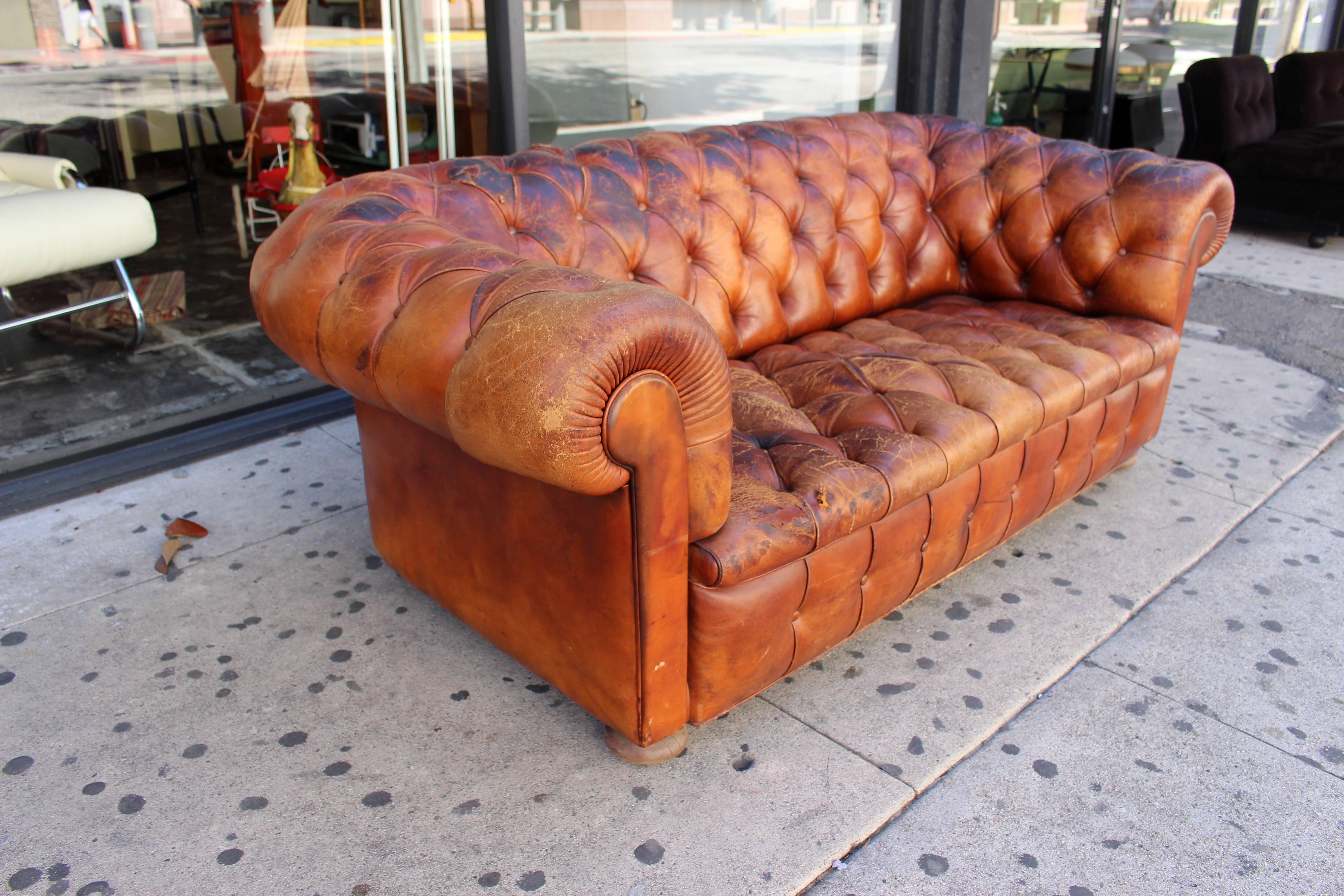 English Antique Chesterfield Couch