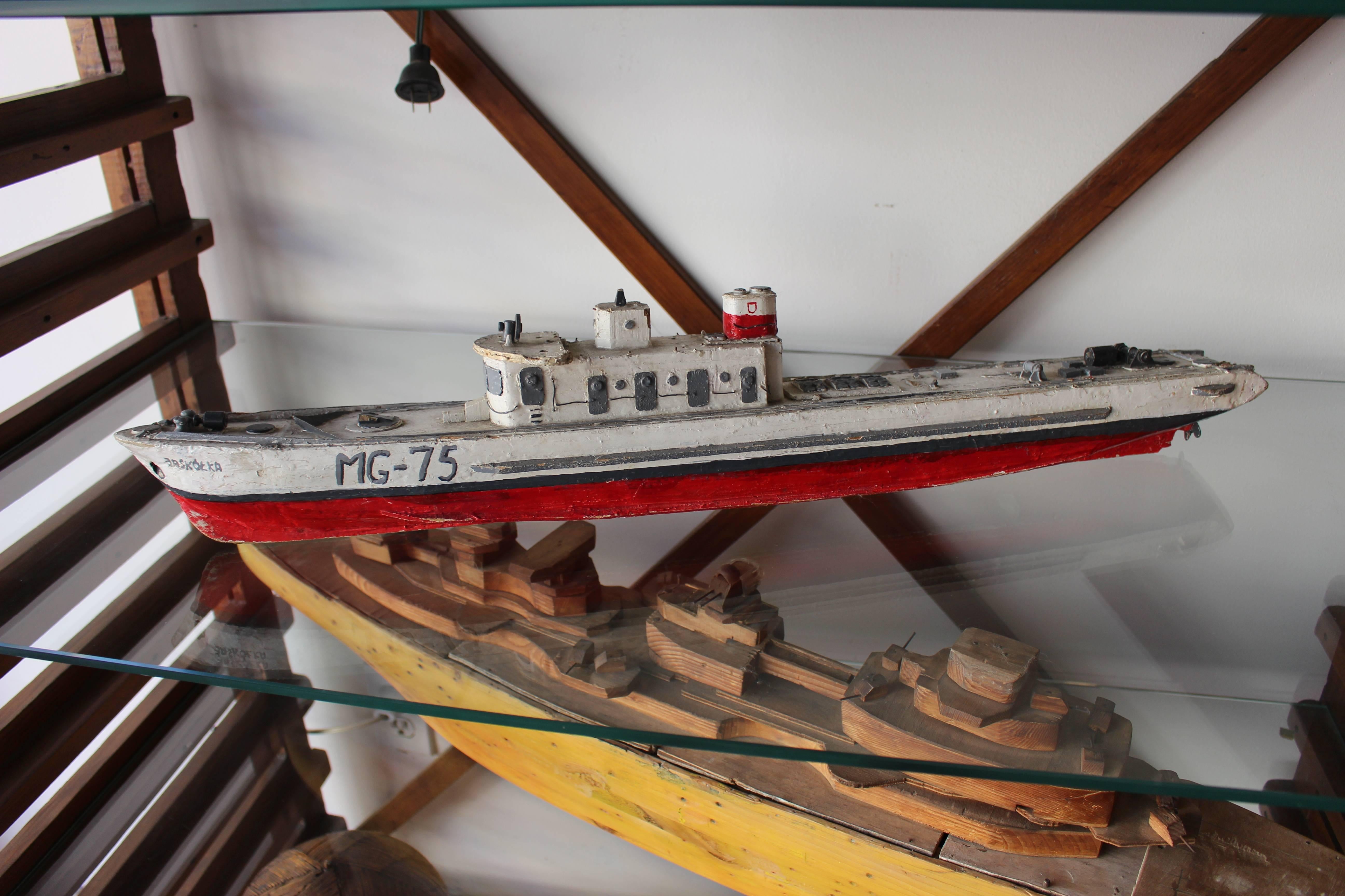 20th Century Italian Arts and Crafts Boat Collection For Sale
