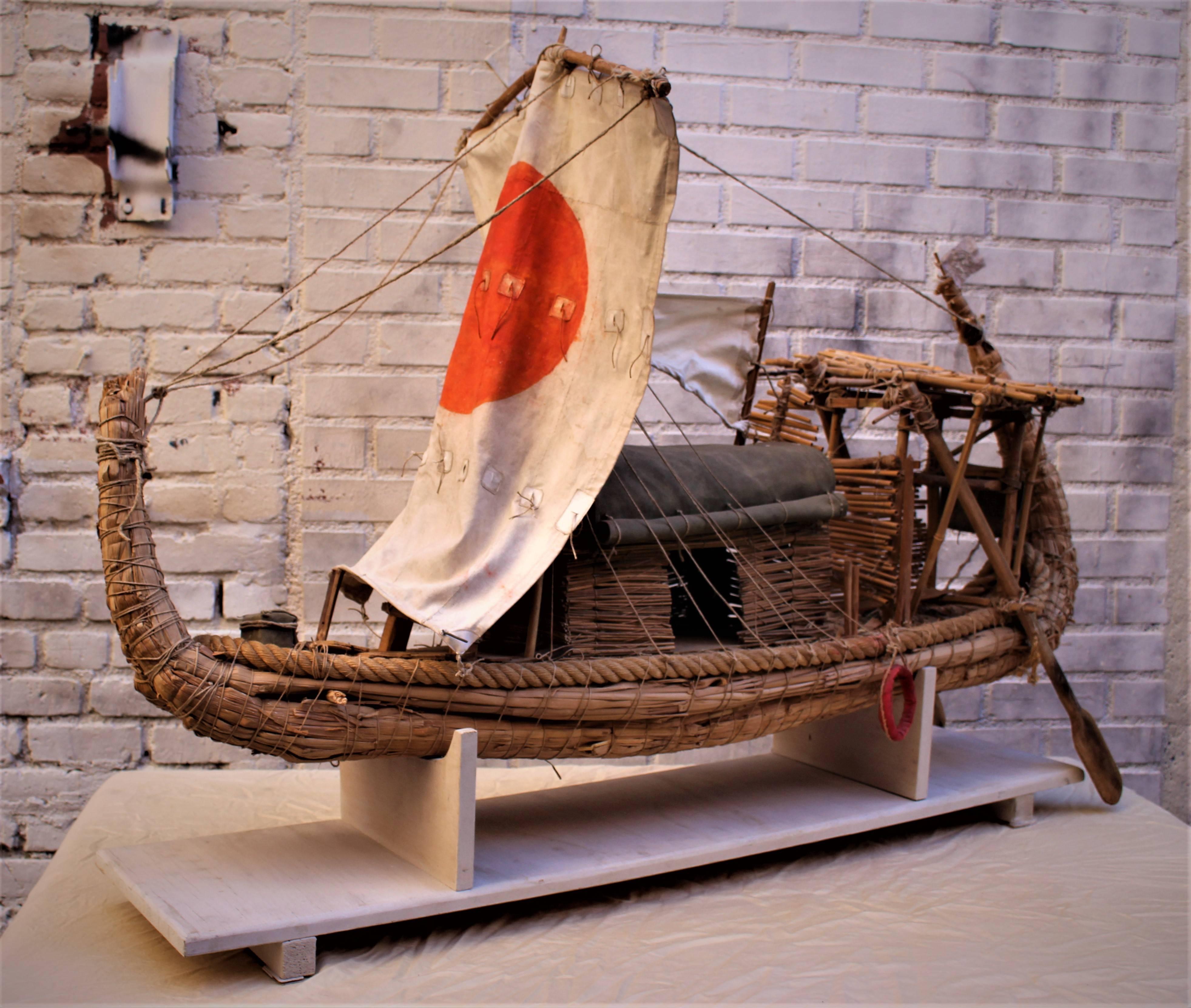 Thor Heyerdahl’s reed boat ‘Tigris’. Reconstructed from photographs and personal accounts collected from the original crew. Exhibited at the Kon-Tiki Museet, Oslo.
Franco Misto Venation artist .


  