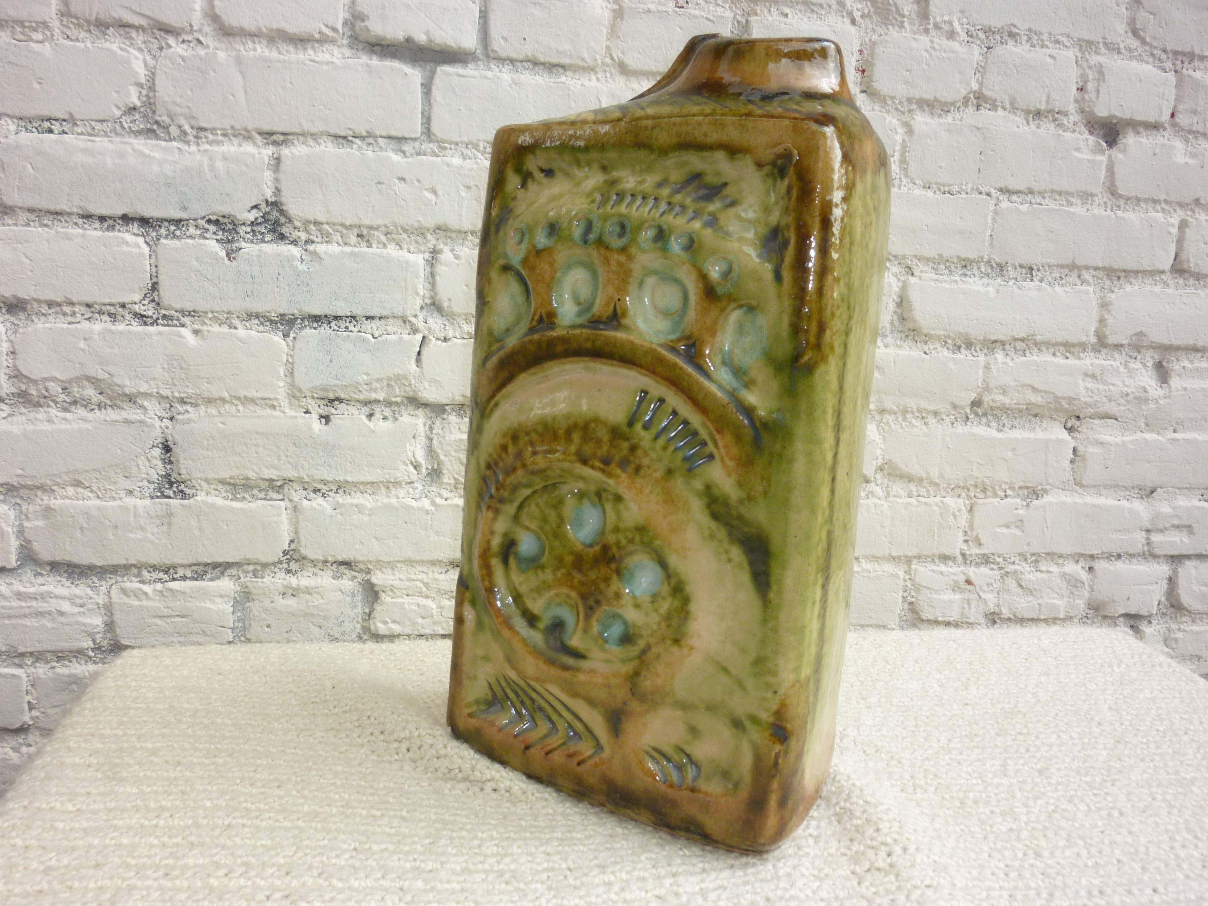 Mid-Century moderno Vaso ungherese di metà secolo di Zsolnay in vendita