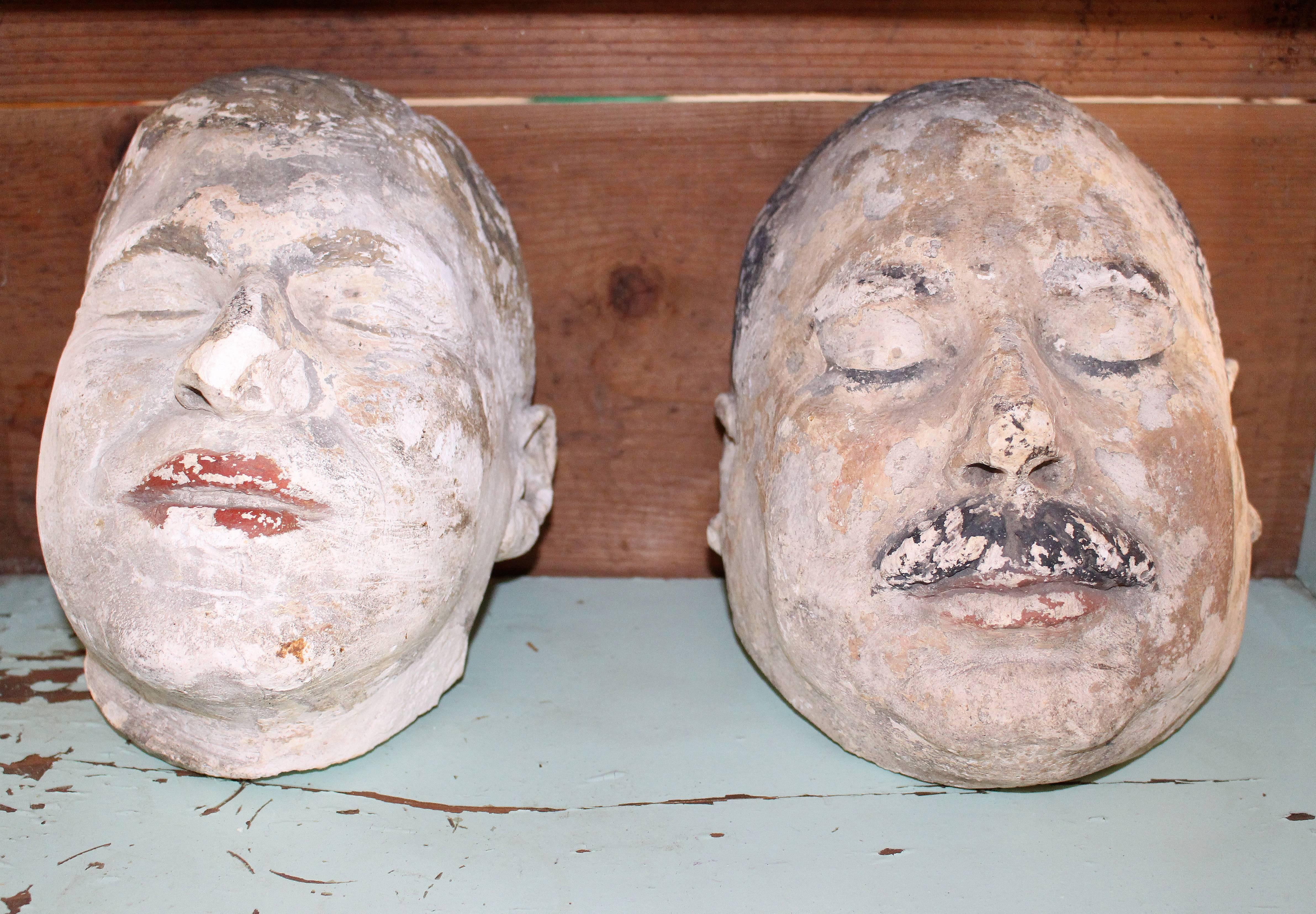 Juego de cinco máscaras mortuorias italianas antiguas de yeso fundido Italiano en venta