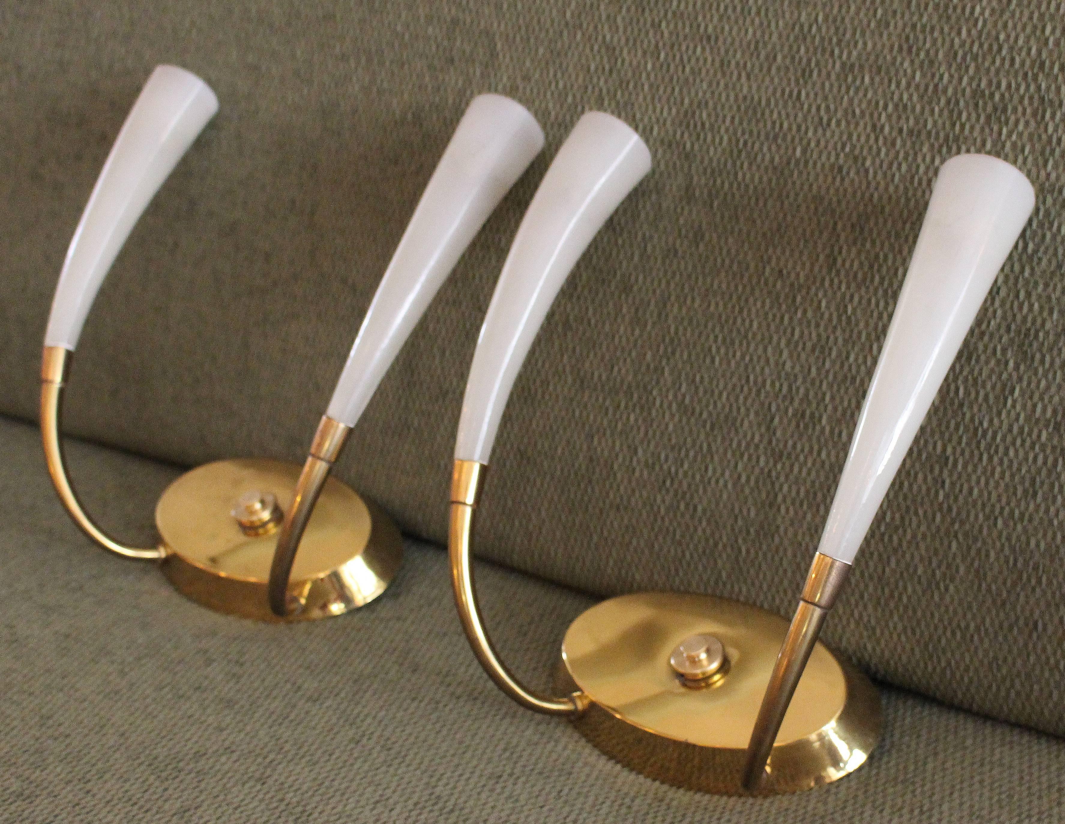 Italian Wall Lights in Style of Max Ingrand for Fontana Arte In Good Condition For Sale In Los Angeles, CA