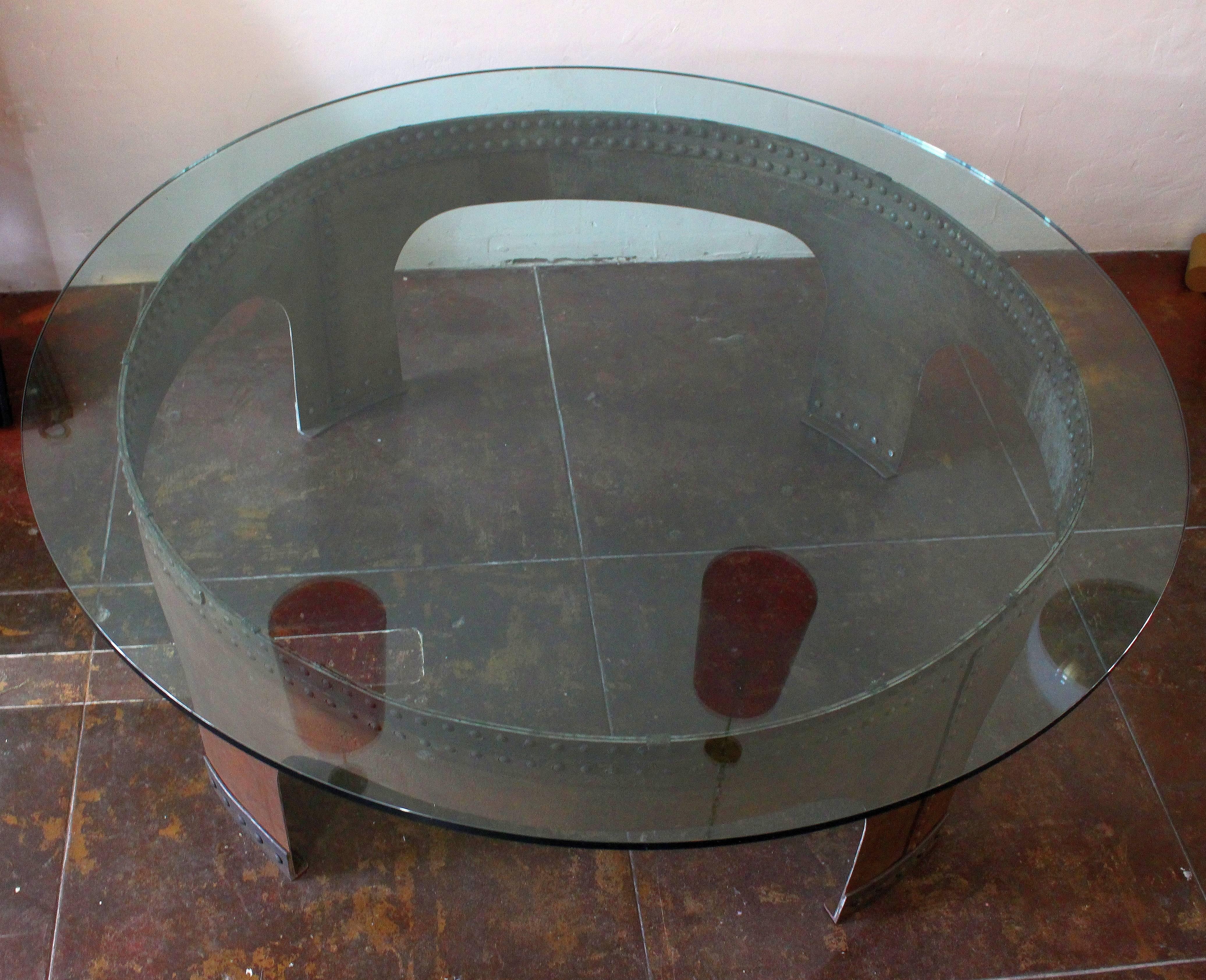 Mid-Century Modern Italian Round Conference Table by Gimo Fero For Sale