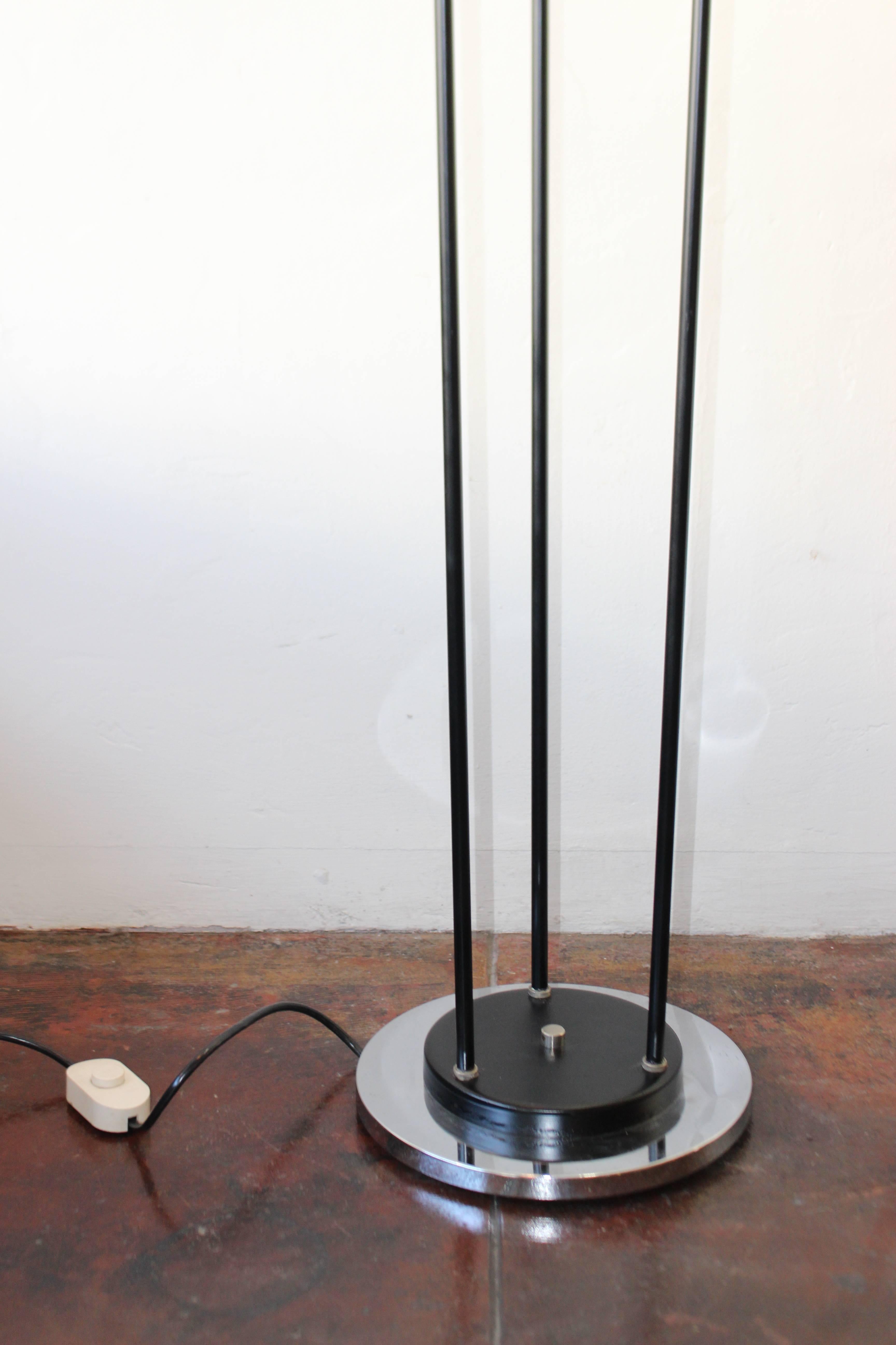 Mid-Century Modern Italian Floor Lamp Attributed to Tito Agnoli for O-Luce