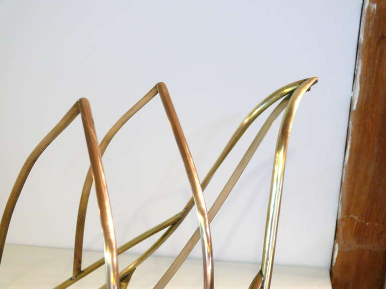 Brass Swan Magazine Rack In Good Condition For Sale In New York, NY