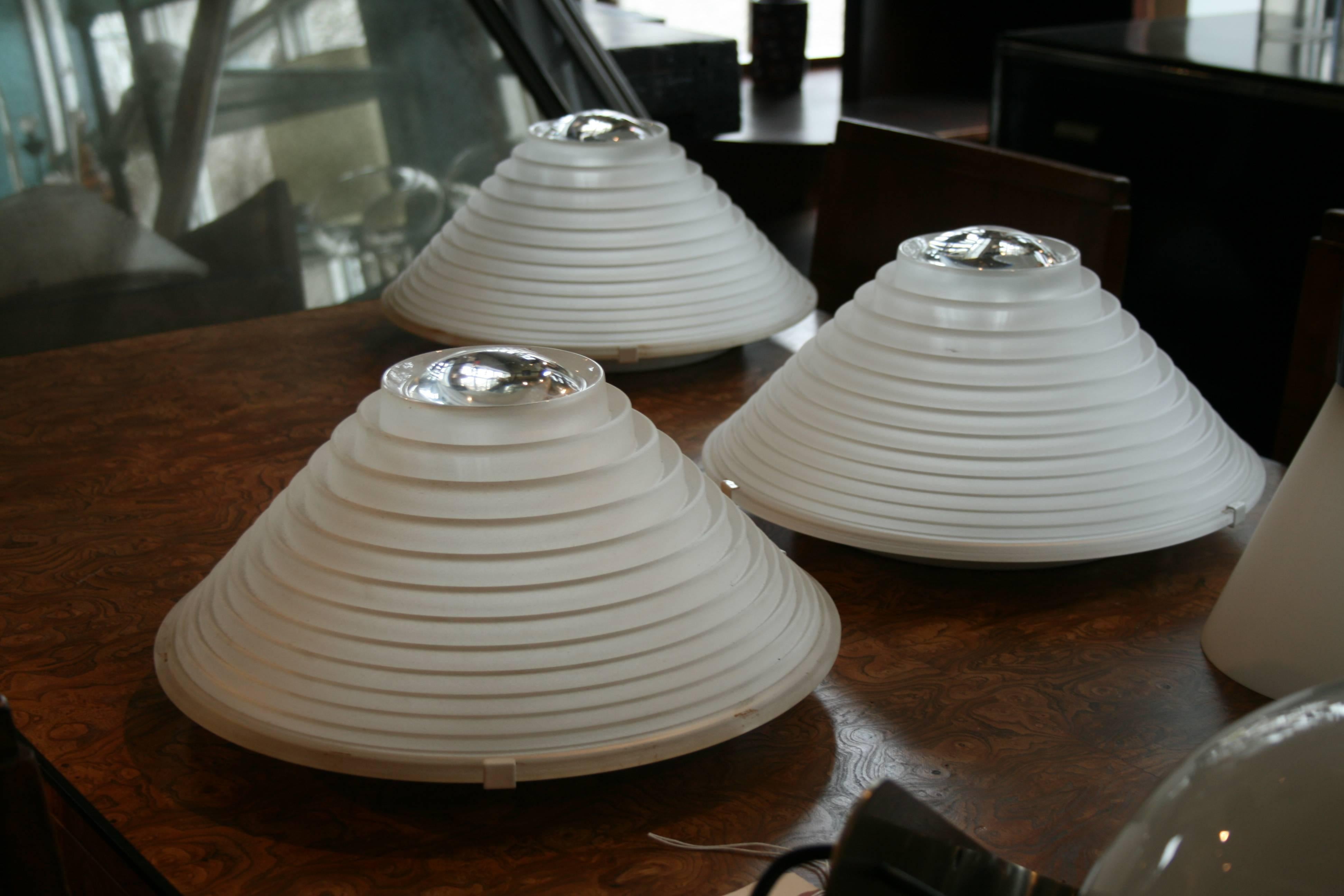 Convex Lens and Tiered Glass Fixtures by Angelo Mangiarotti for Artemide, 1970s In Excellent Condition In Pound Ridge, NY