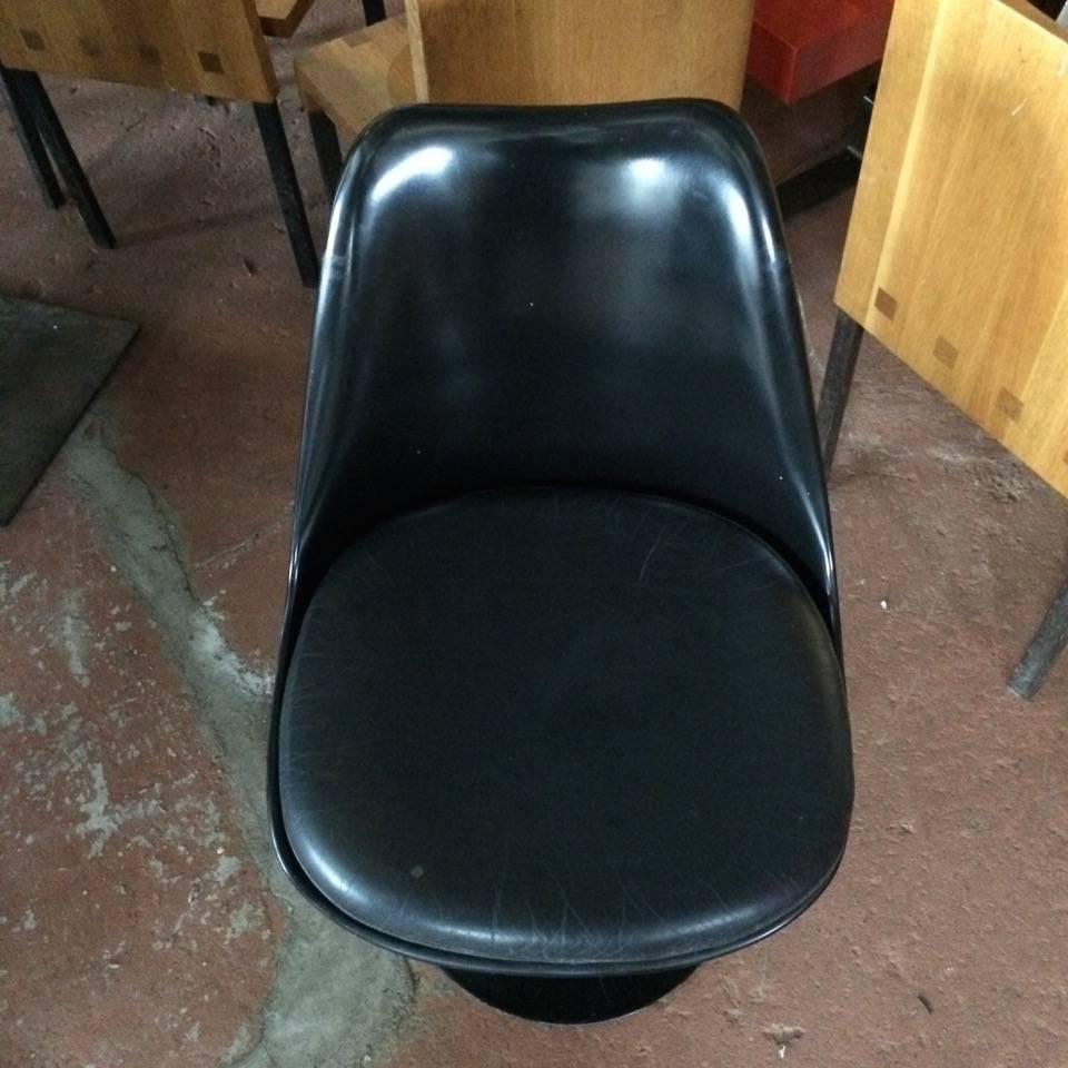 leather tulip chair