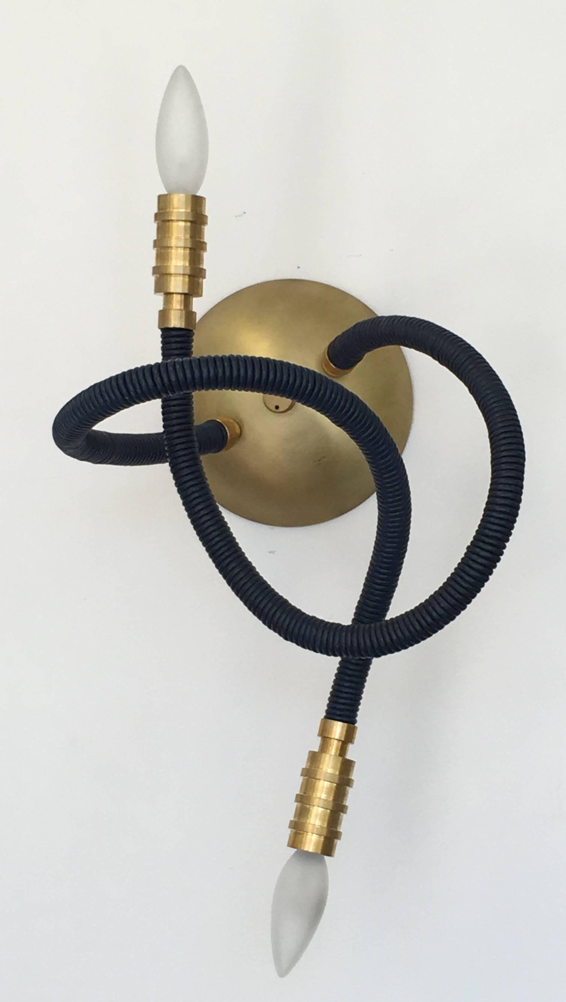 Meander Leather and Brass Flexible Single Sconce For Sale 2