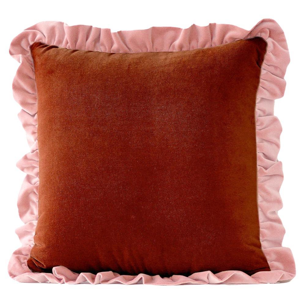 Cuscino decorativo Jasper Brick and Pink Ruffled Velvet Deluxe realizzato a mano