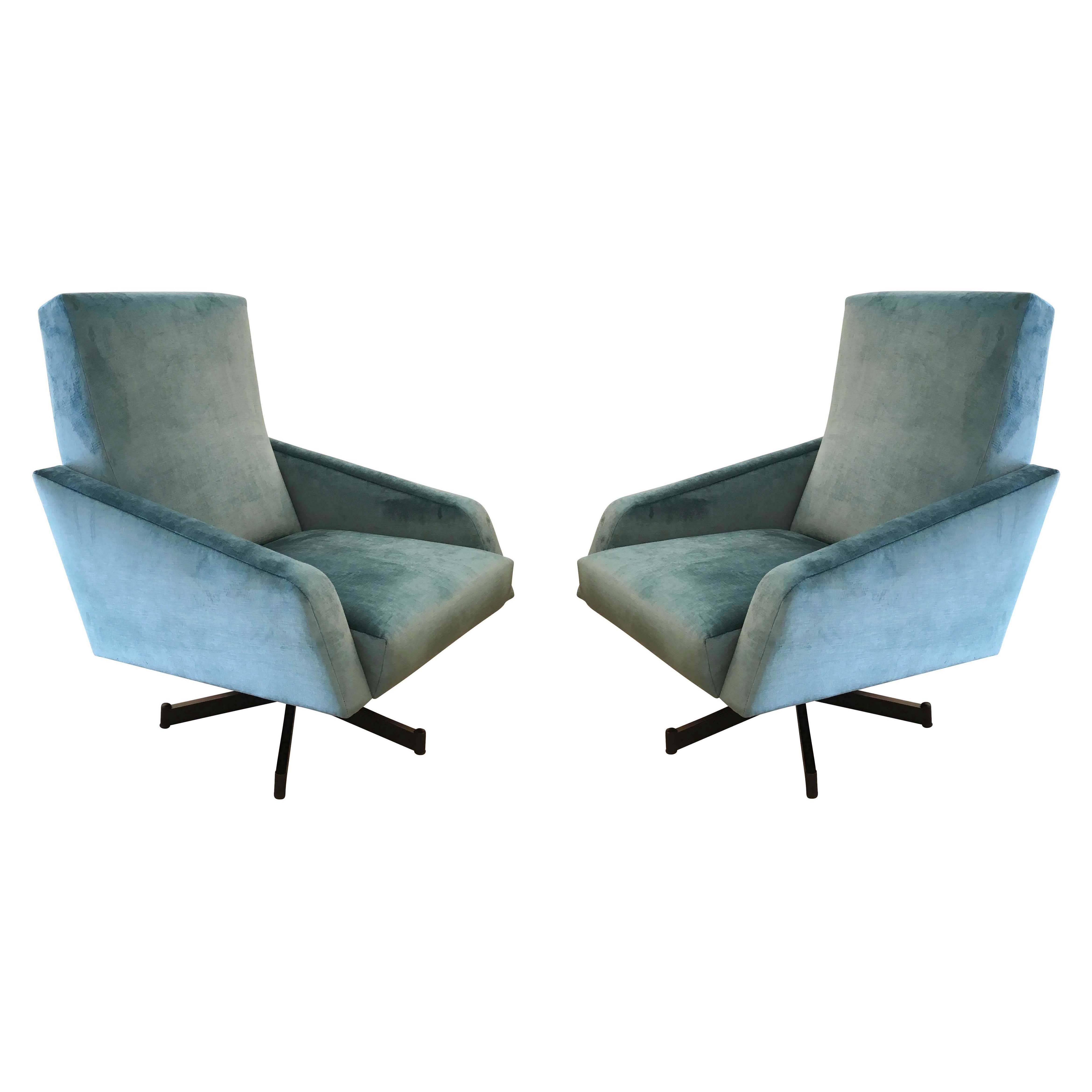 Pair of Italian Mid-Century Swivel Lounge Chairs