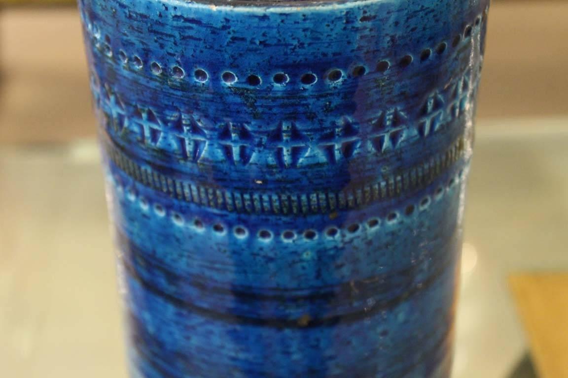 Bitossi ceramic vase with engraved patterns and painted in a Rimini blue.