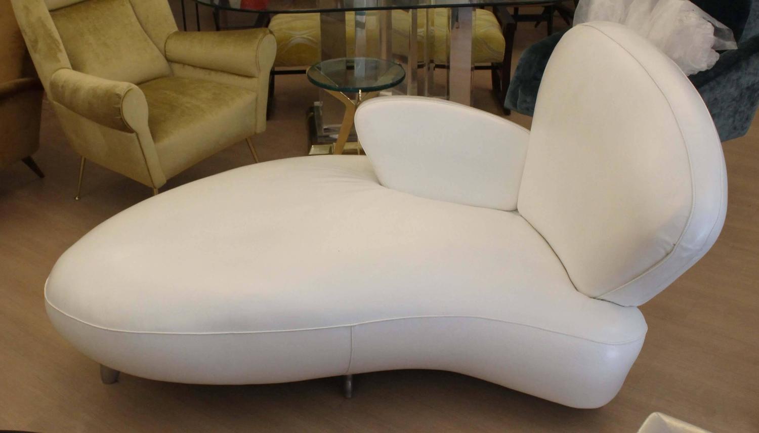 Sleek White Leather Daybed, Italy, 1980s at 1stdibs