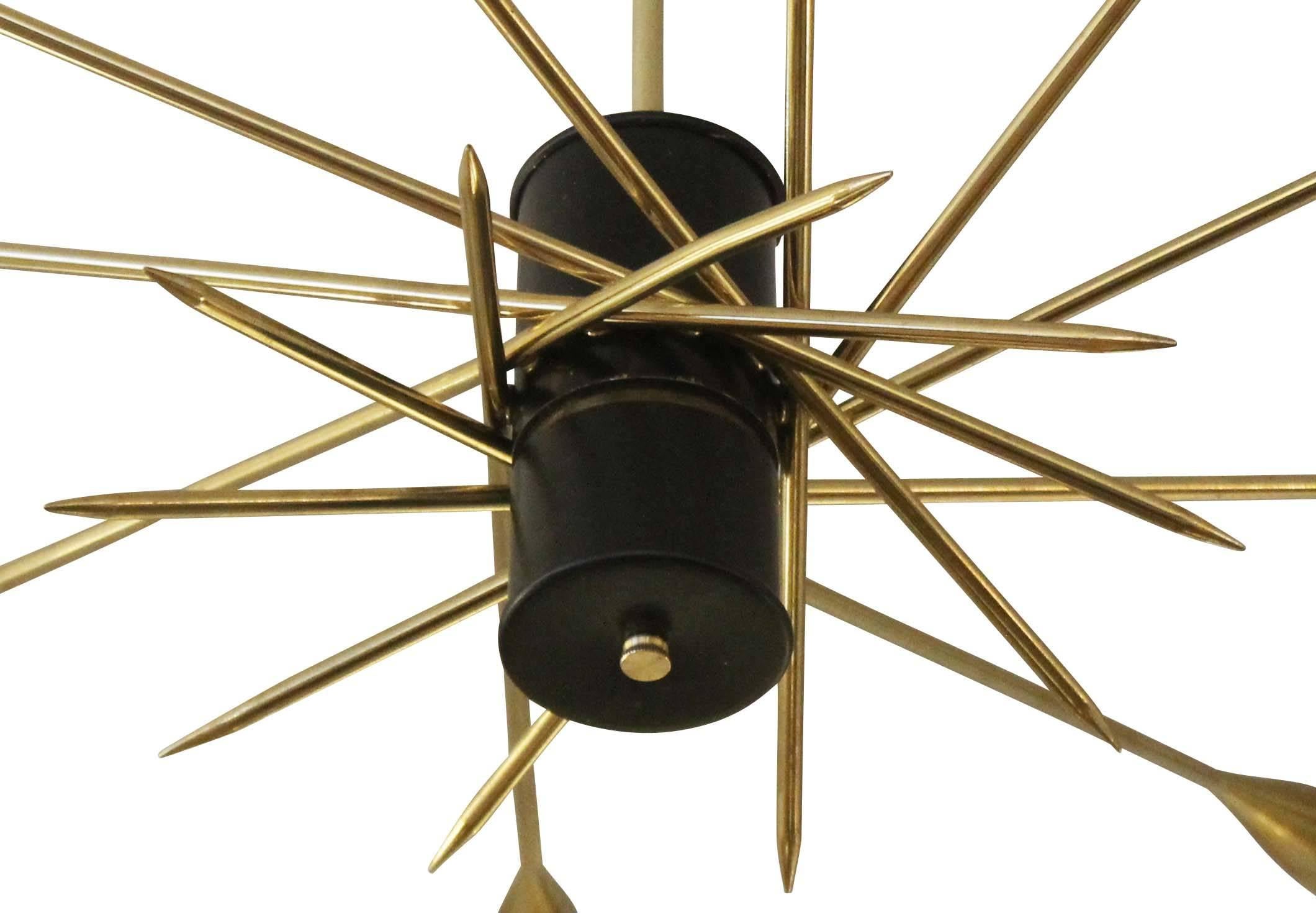 Mid-20th Century Spiked Italian Mid-Century Chandelier Attributed to Stilnovo