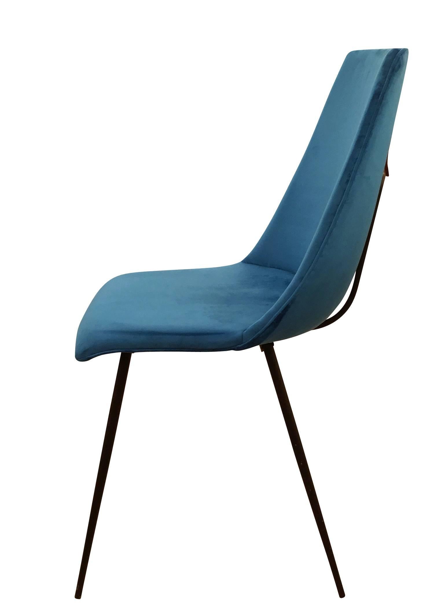Mid-Century Modern Set of Six Sleek Mid-Century Dining Chairs