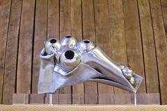 Scultura in metallo "Galaxy" di Dorothy Cooper
