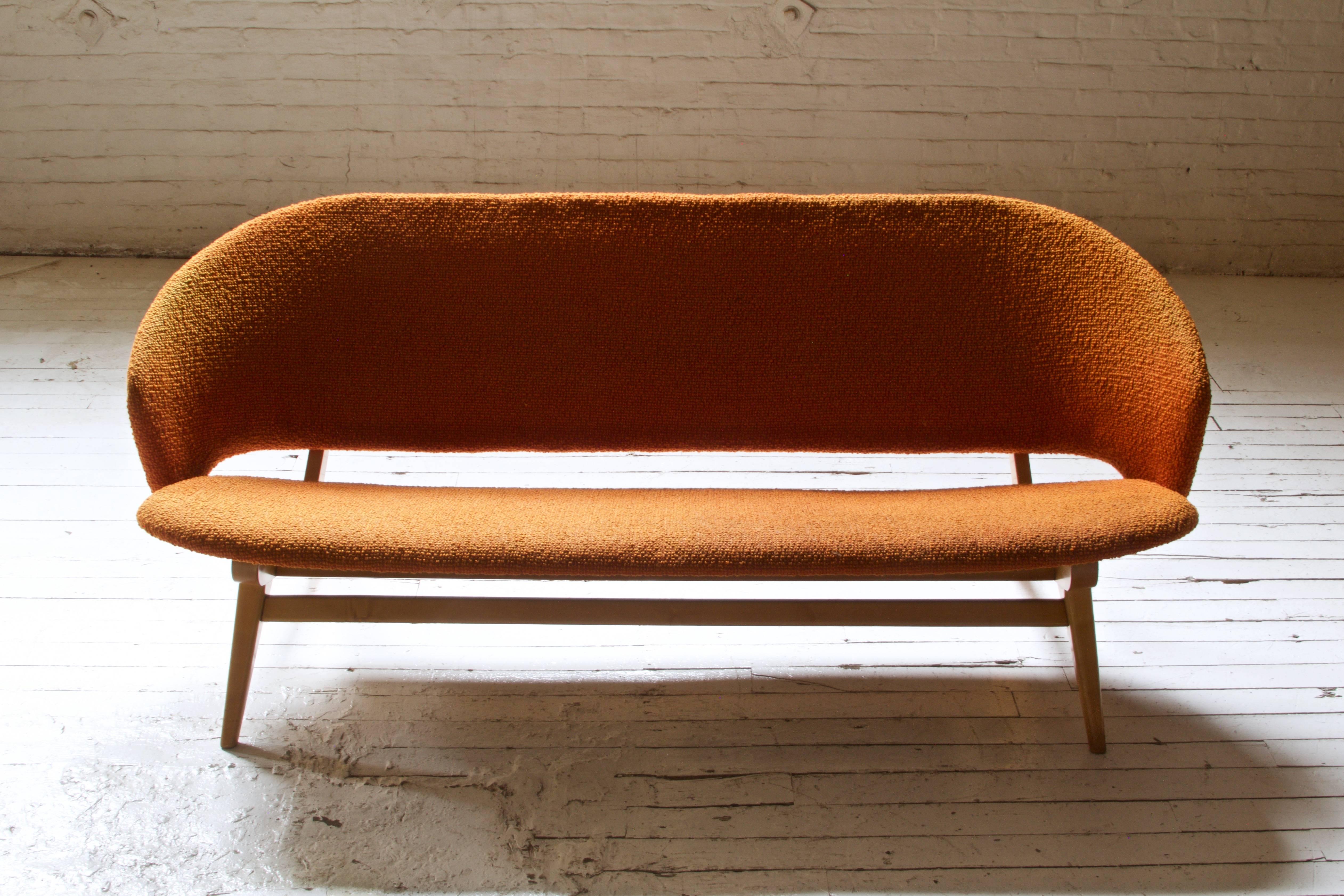 Early Jens Risom for Knoll Maple and Wool Settee, 1940s In Good Condition In Brooklyn, NY