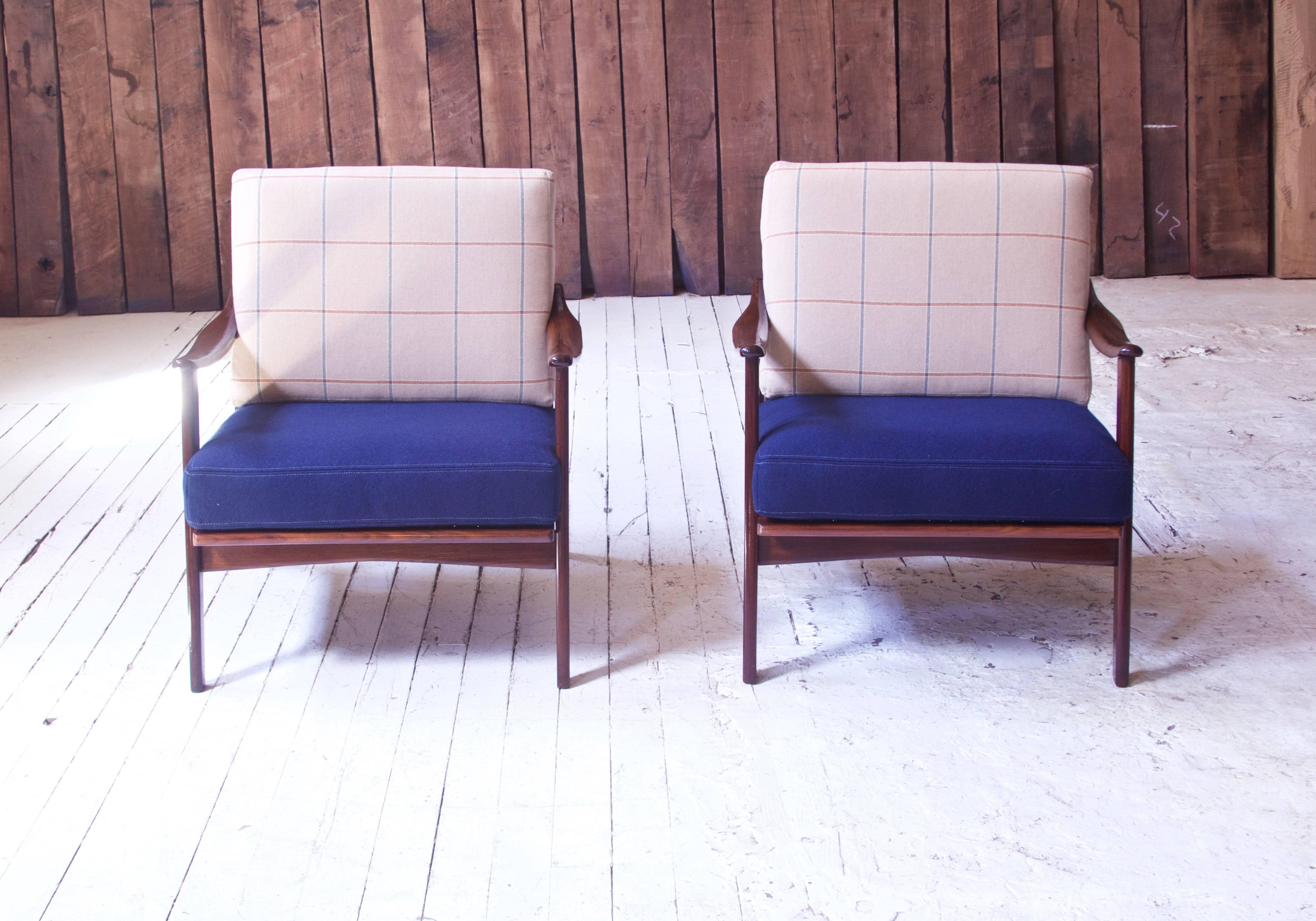 Norwegian Pair of Vintage Fredrik A. Kayser Teak and Wool Lounge Chairs, Norway, 1950s