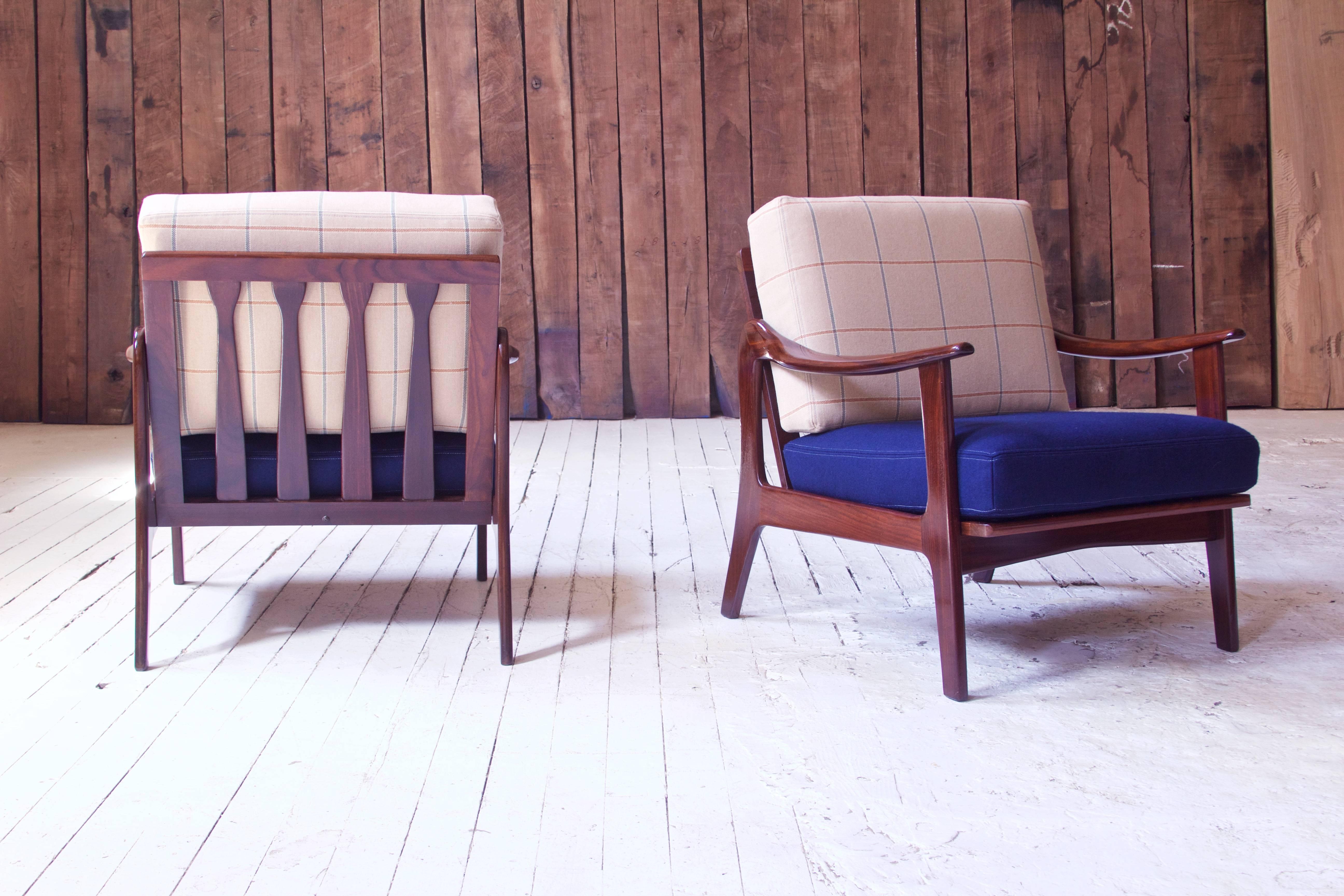 Polished Pair of Vintage Fredrik A. Kayser Teak and Wool Lounge Chairs, Norway, 1950s