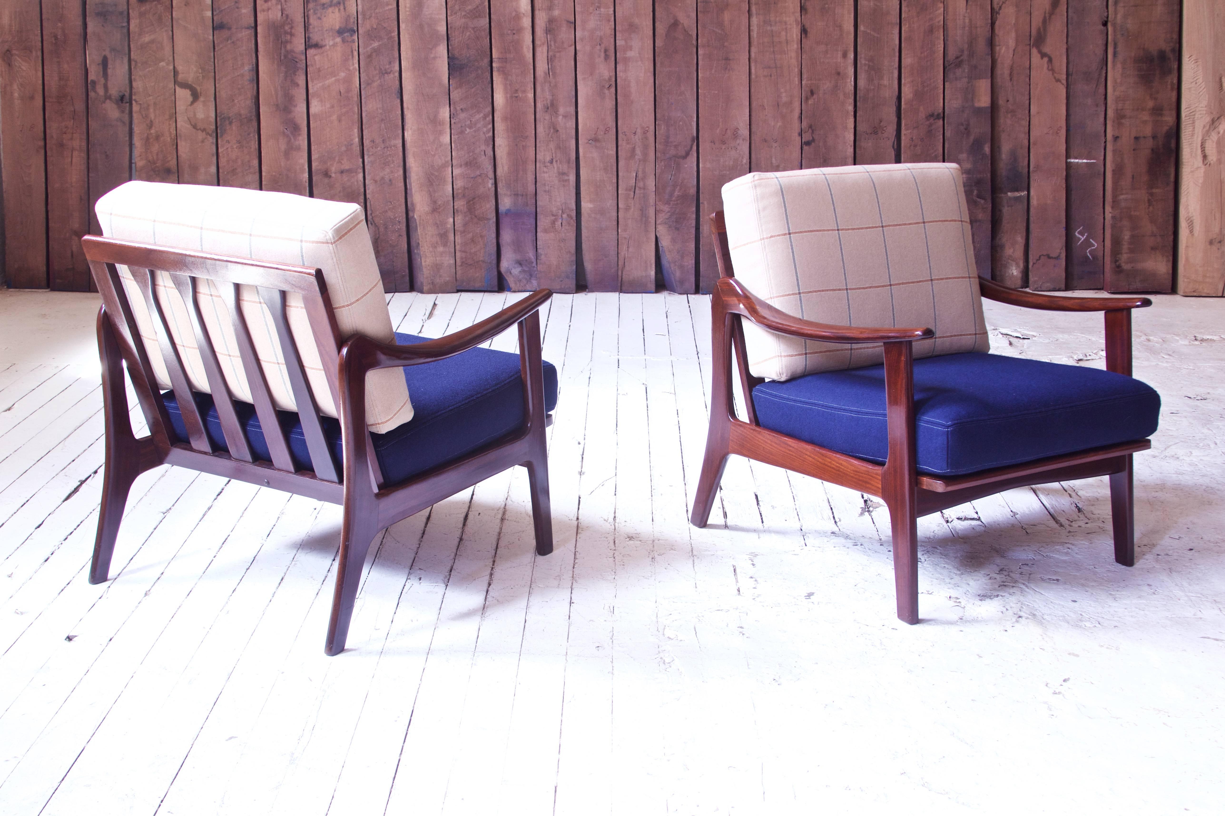 Scandinavian Modern Pair of Vintage Fredrik A. Kayser Teak and Wool Lounge Chairs, Norway, 1950s