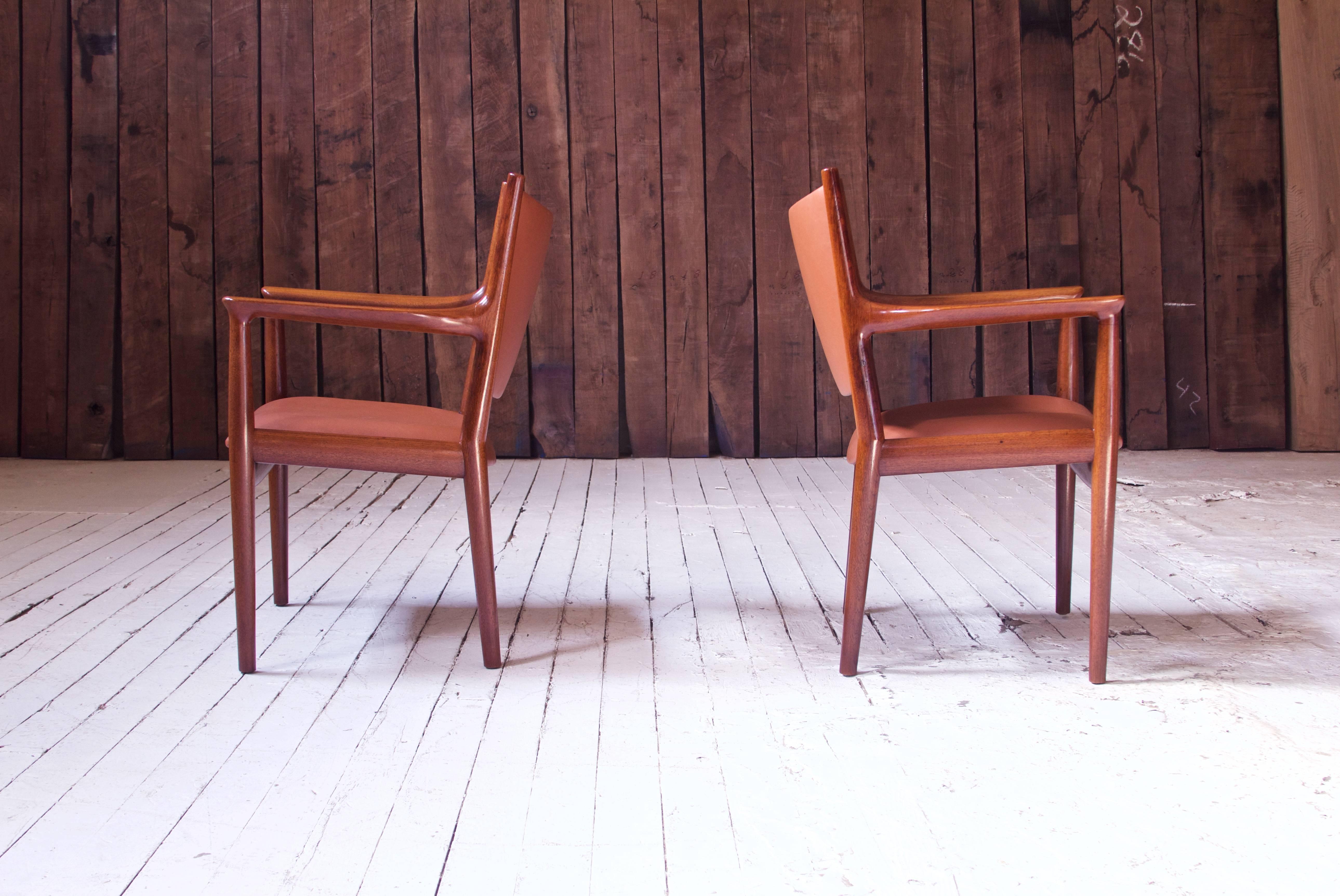 Polished Pair of JH-513 Hans Wegner for Johannes Hansen Teak and Leather Armchairs, 1960s