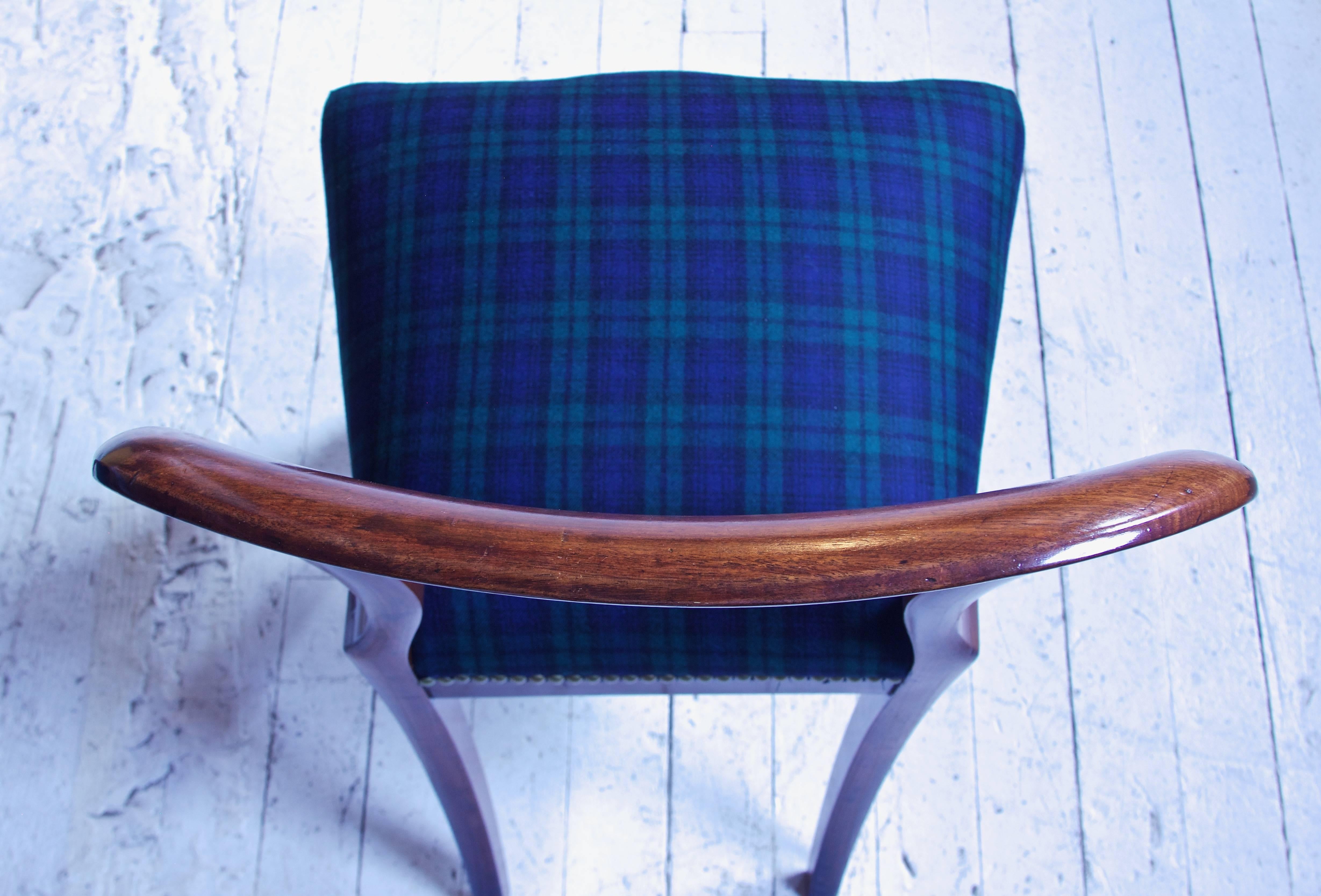 William IV Set of 8 'Balloon' Chairs in Cuban Mahogany and Blue Plaid Wool 1830s 2