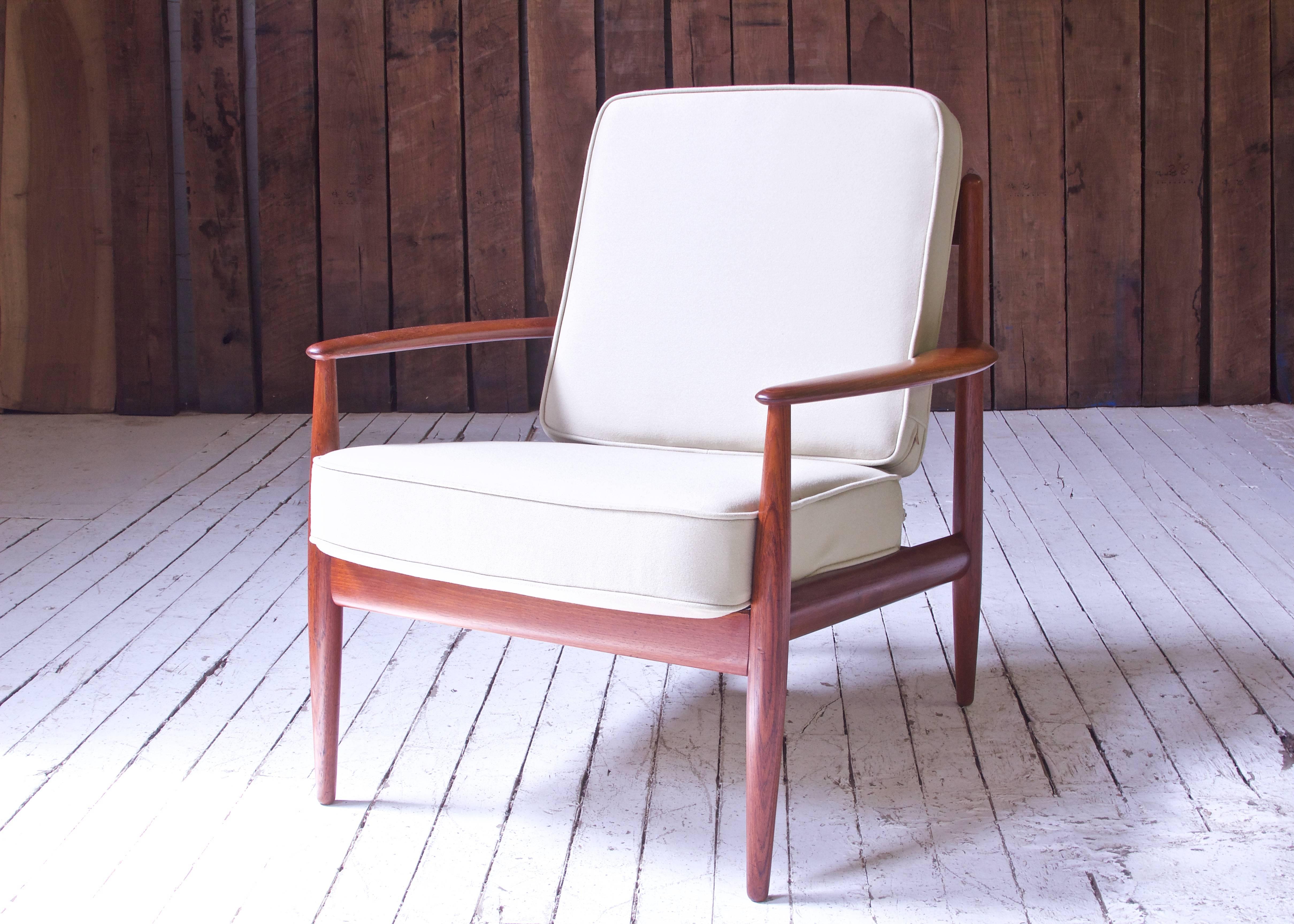 Scandinavian Modern Vintage Grete Jalk Fd-118 Easy Chair in Teak and Beige Wool, 1960s