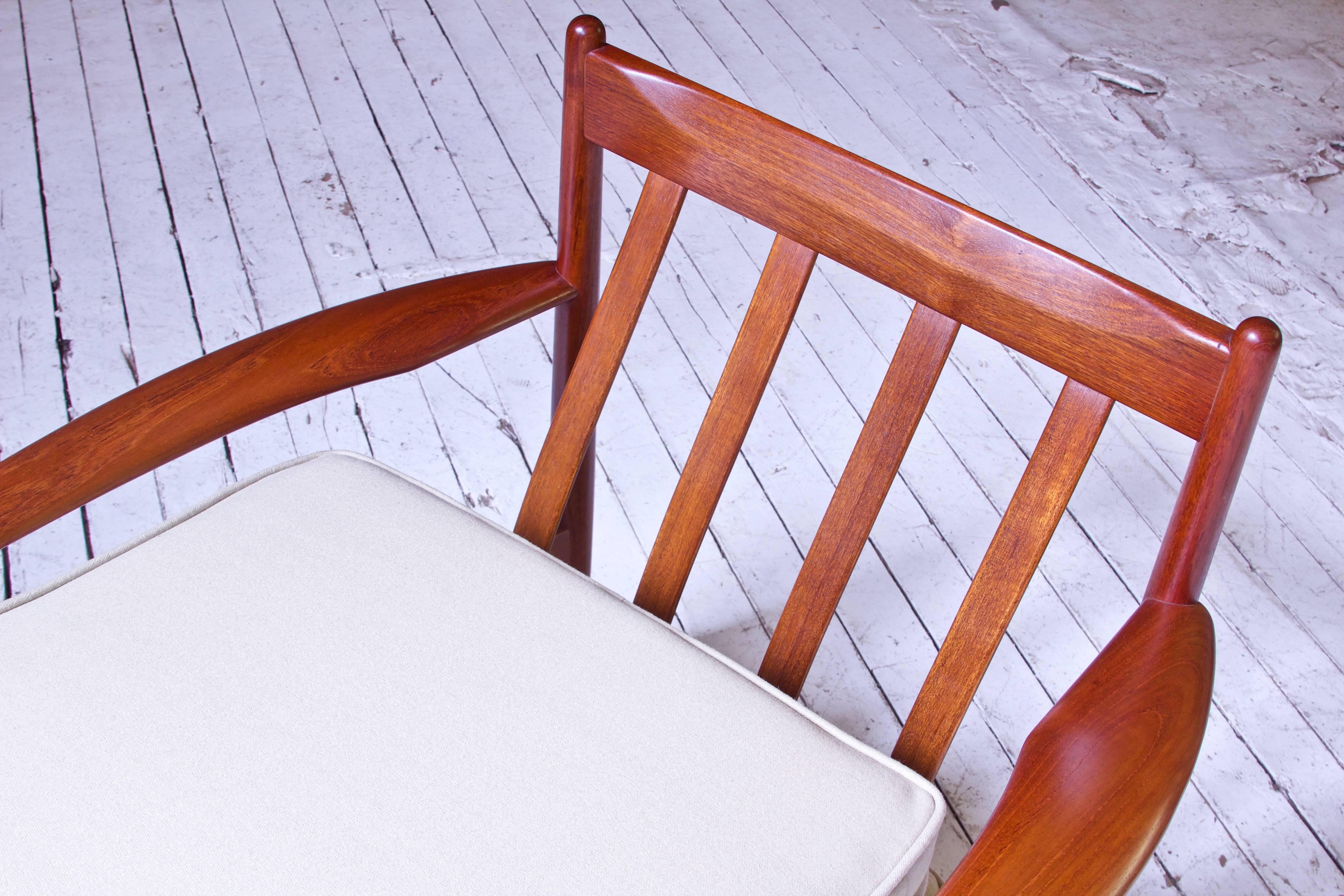 Polished Vintage Grete Jalk Fd-118 Easy Chair in Teak and Beige Wool, 1960s