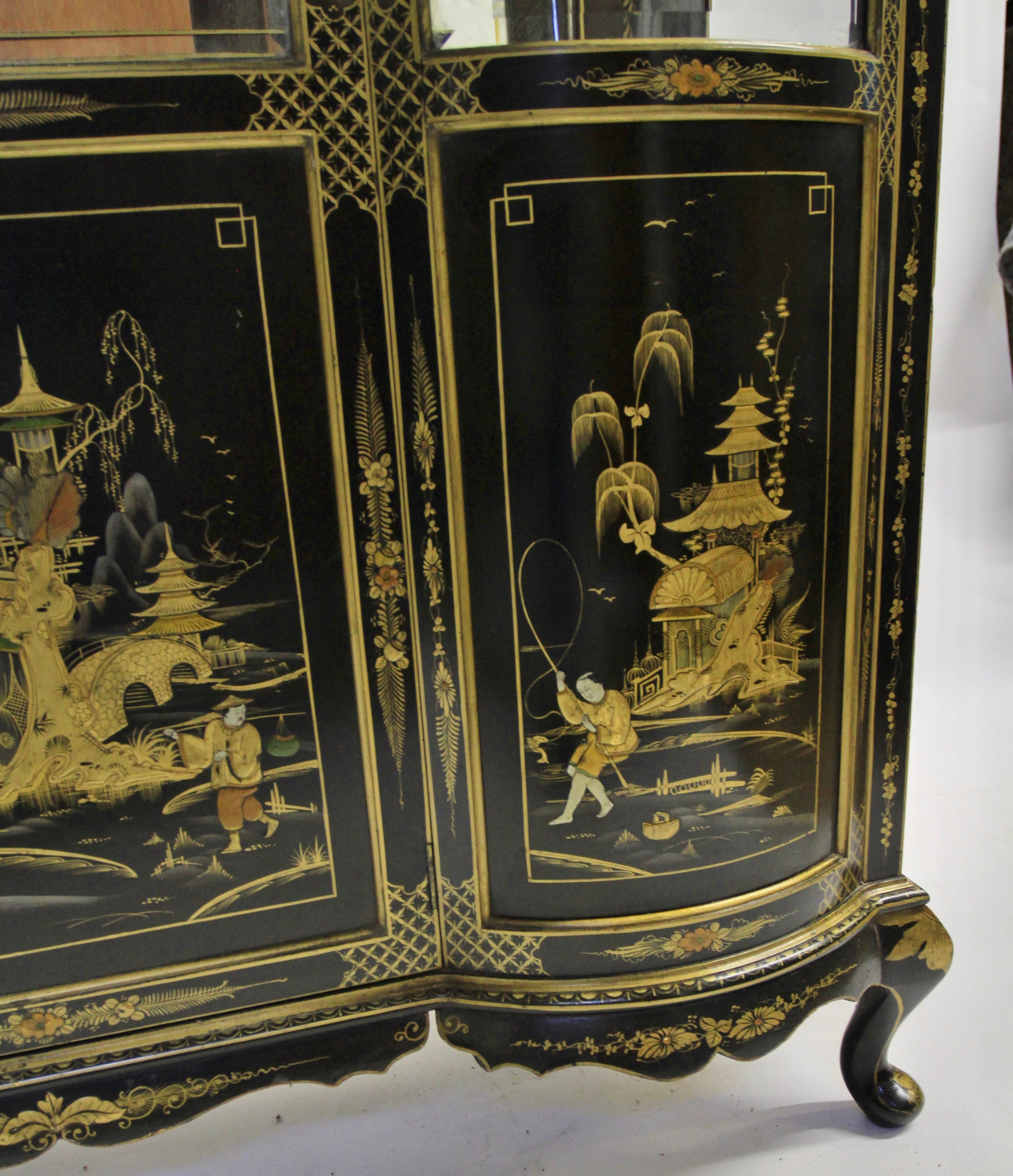 Fine Edwardian Chinoiserie Decorated Display Cabinet  For Sale 2