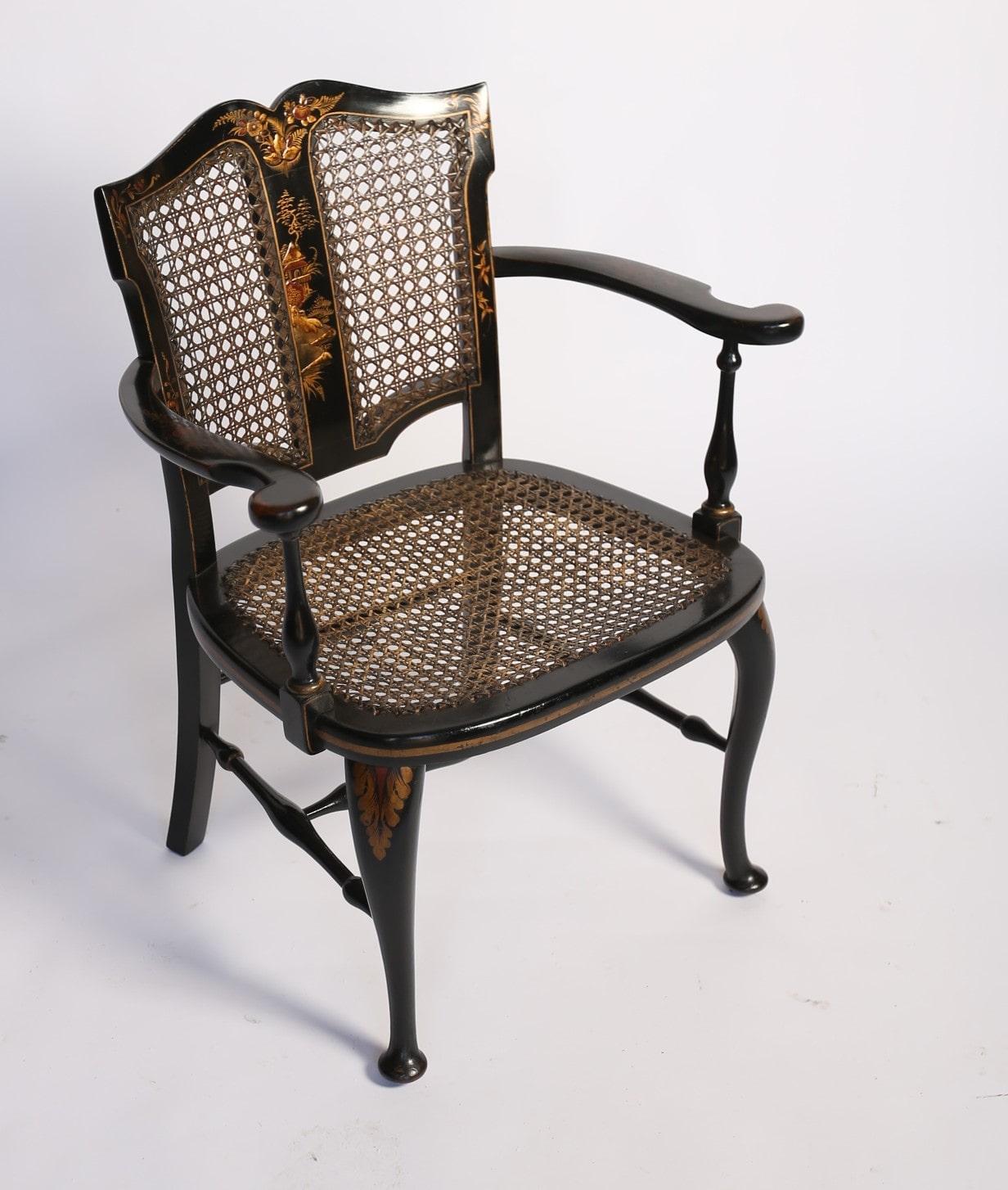 Chinoiseries Chaise coudée décorée de Chinoiserie circa 1930 en vente