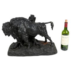 Skulptur, Bison, groß, russisch, Gusseisen, Signatur in kyrillischer Schrift, 21" L.