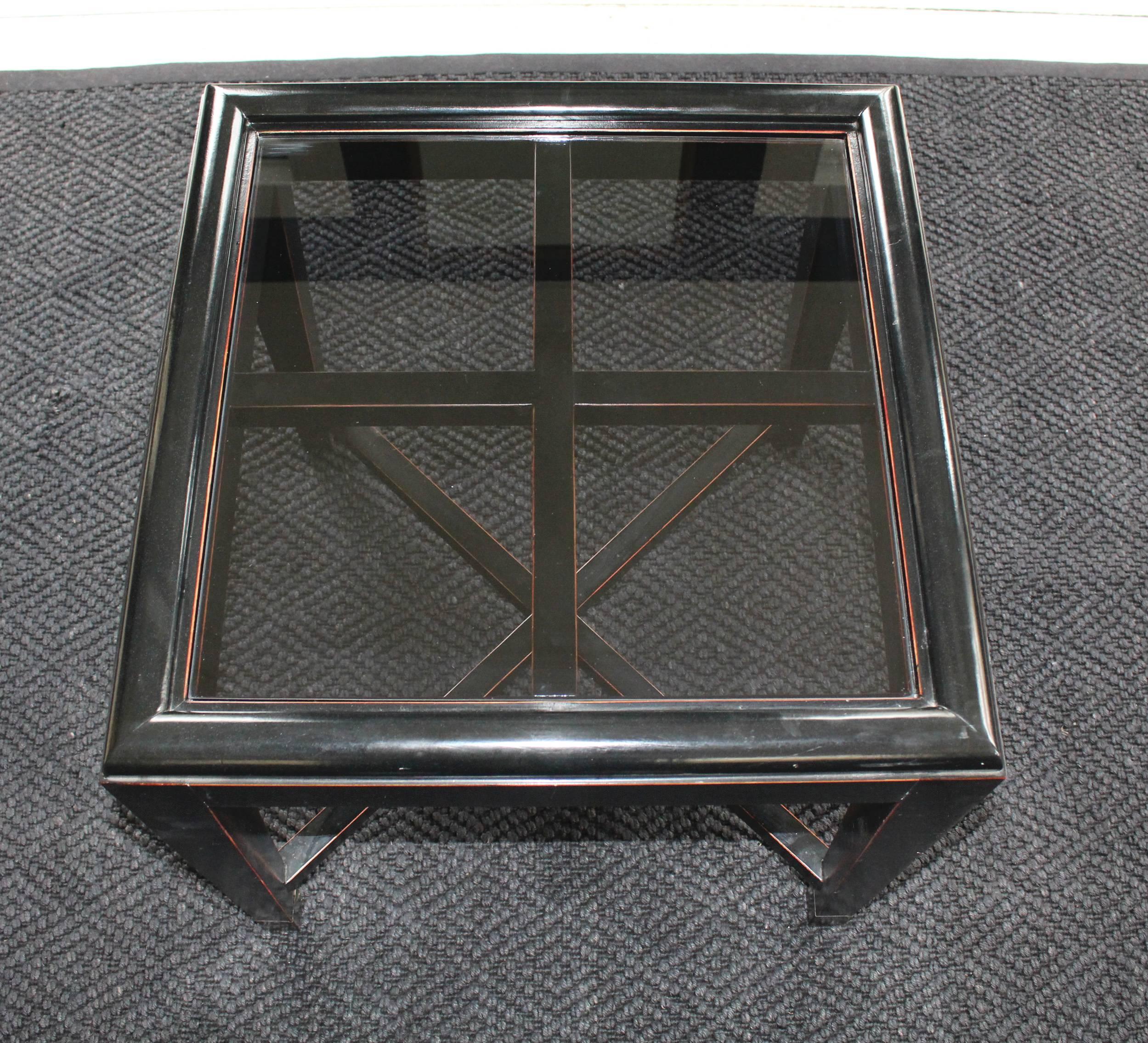 Pair of Vintage Ebonized Asian-Inspired Tables In Good Condition In New Preston, CT