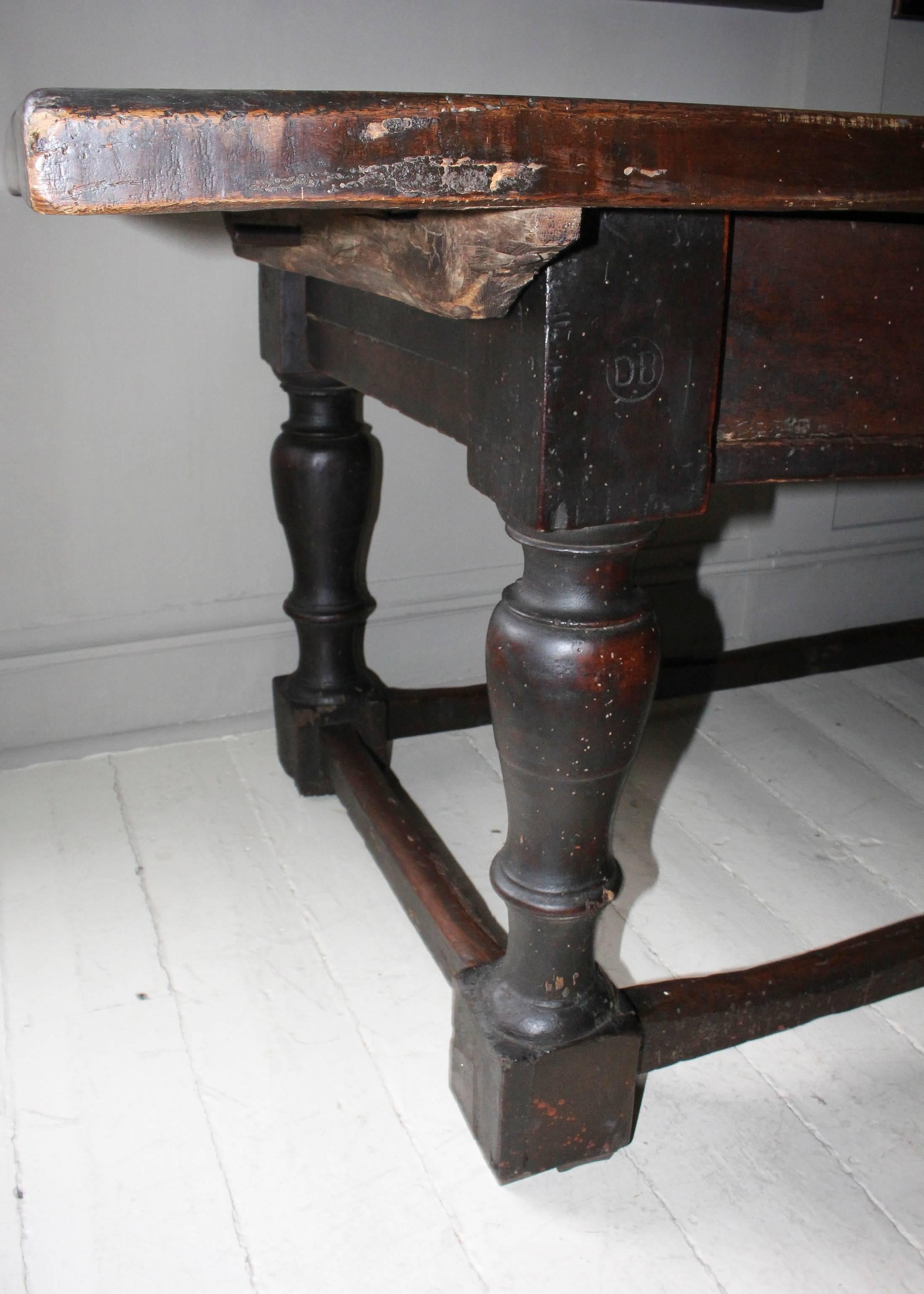 18th Century Italian Library Table For Sale 2