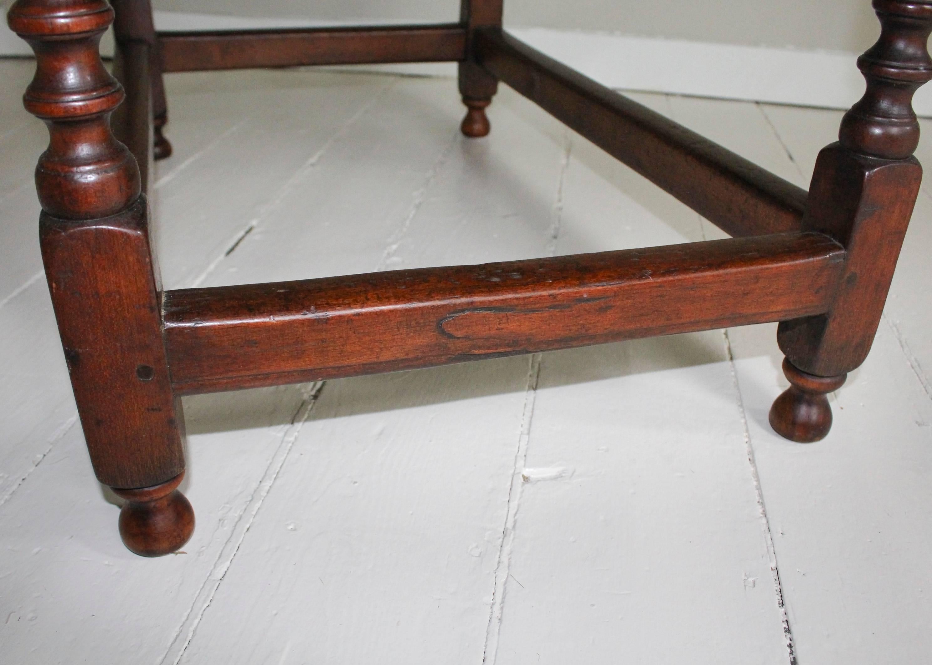 18th Century and Earlier 18th Century American Oak Tavern Table For Sale
