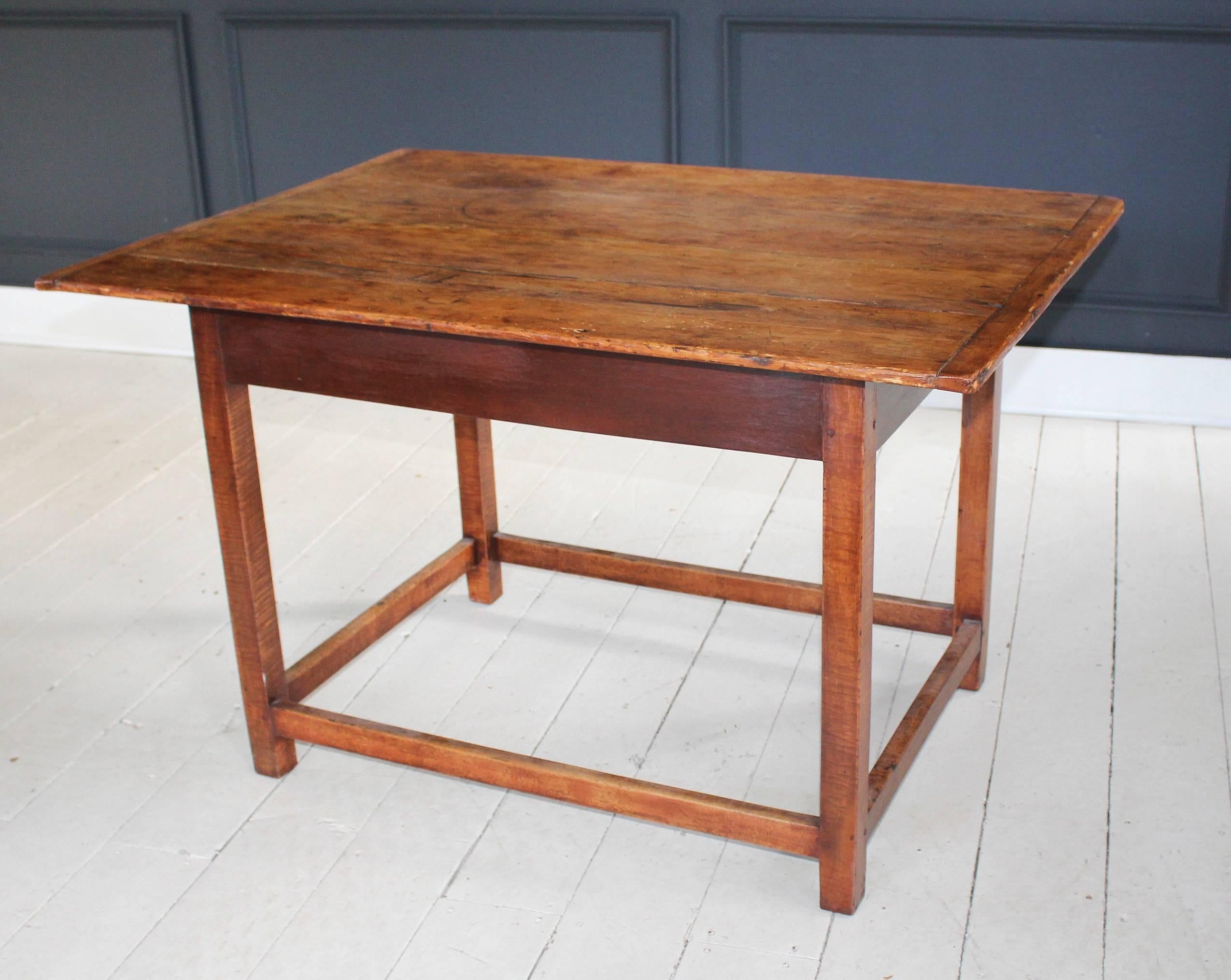 18th Century Pennsylvania White Pine Table For Sale 2