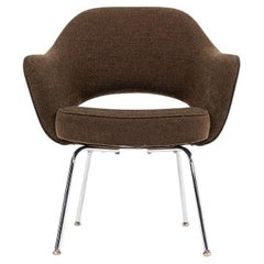 1970 Eero Saarinen for Knoll Executive Desk or Dining Chair in Hopsack Fabric