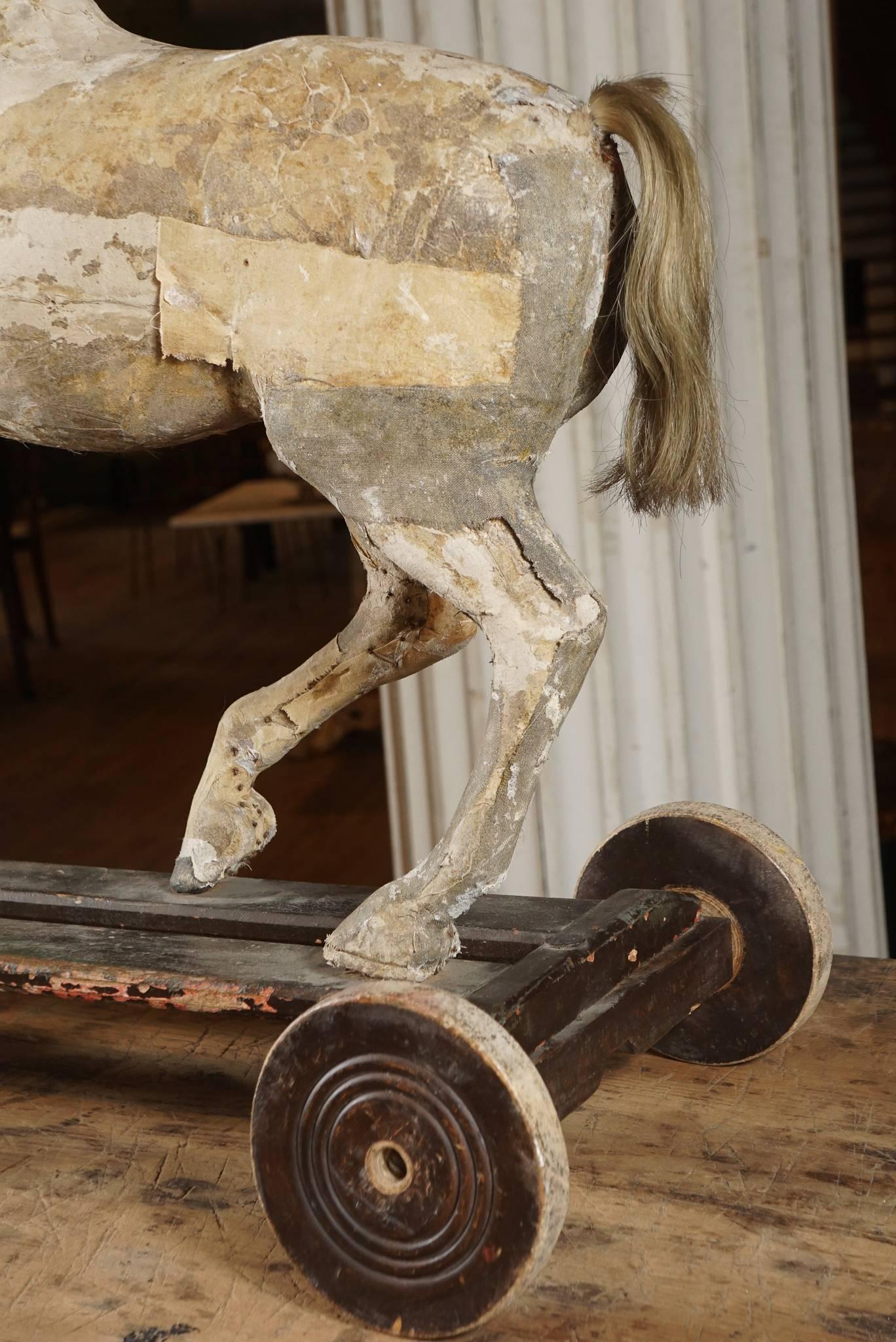 18th Century French Horse Pull Toy For Sale 2