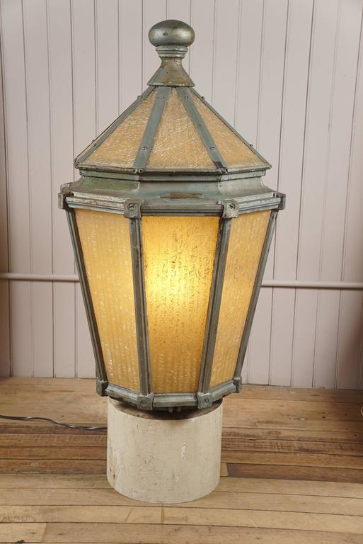 Pair of Post Lamps For Sale at 1stDibs