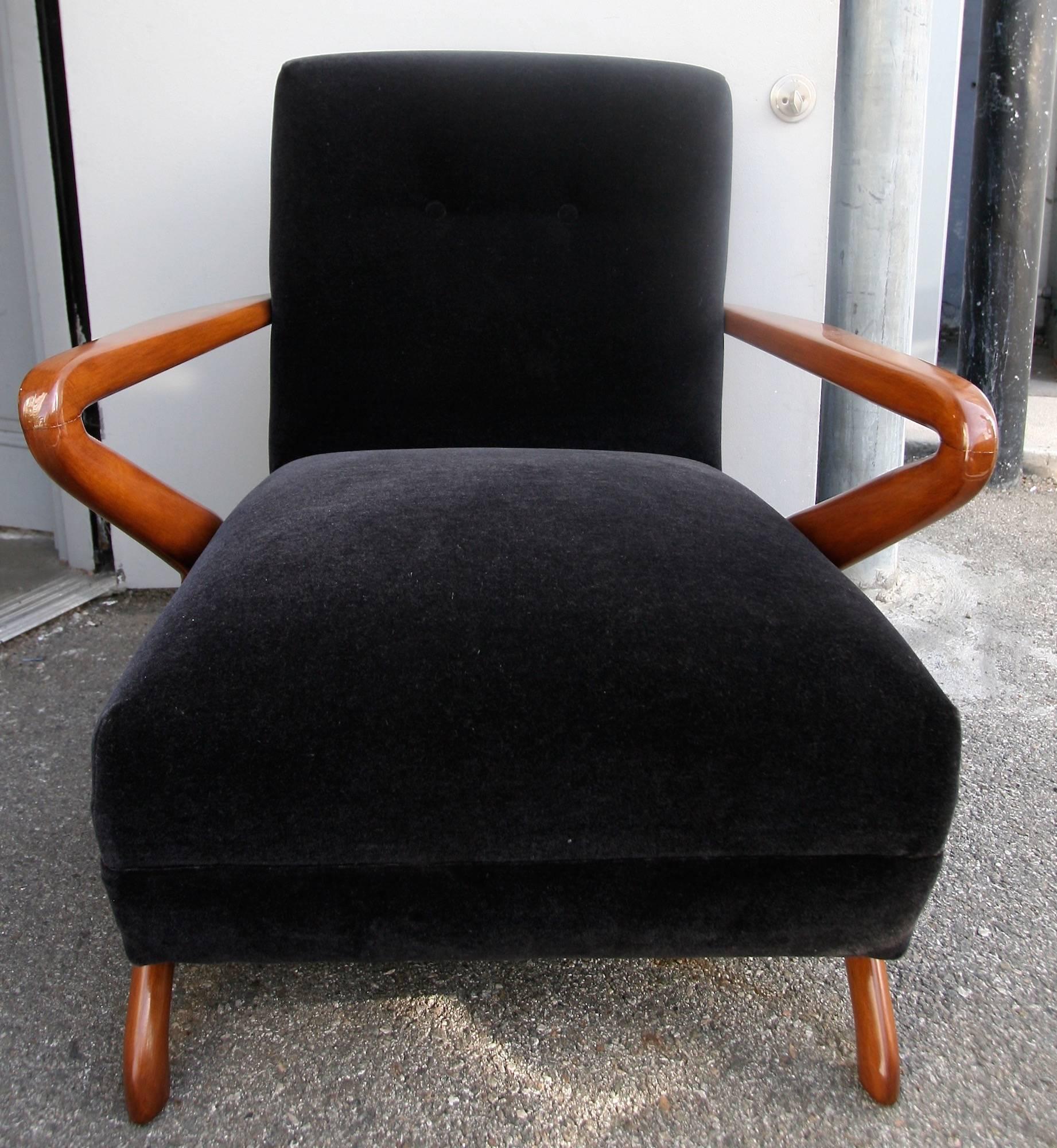 Mid-Century Modern Pair of 1960s Armchairs Attributed to Carlo de Carli