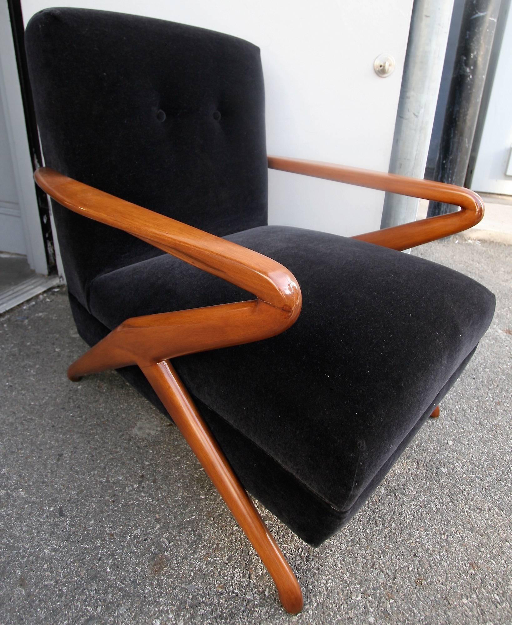 Italian Pair of 1960s Armchairs Attributed to Carlo de Carli