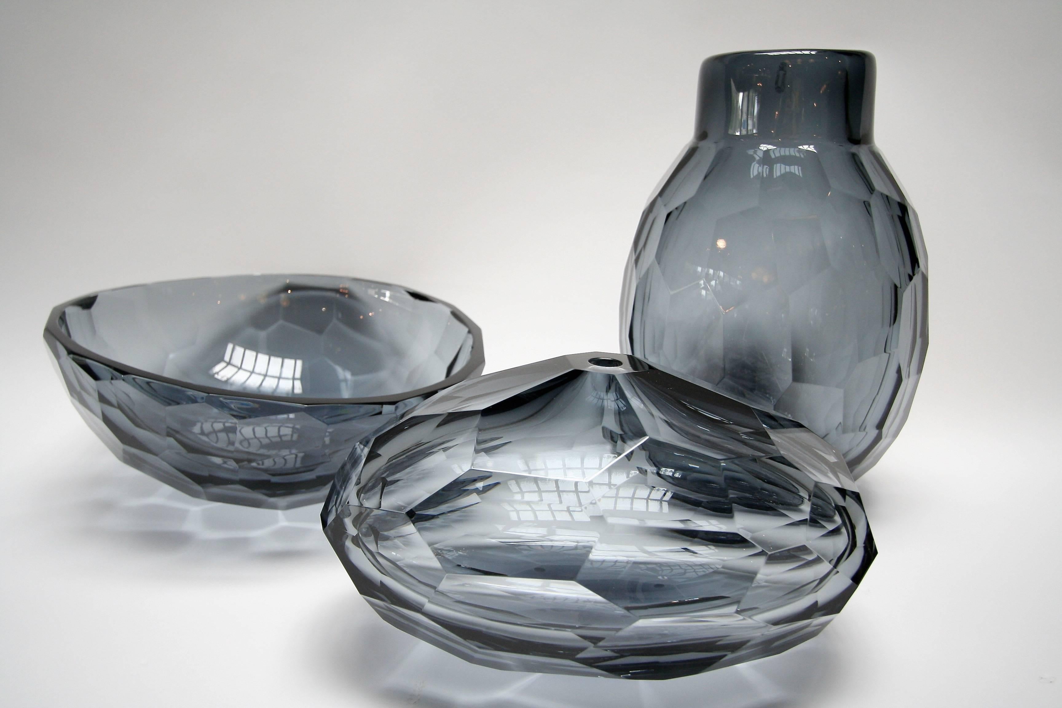 Paloma Faceted Murano Glass Vase For Sale 1