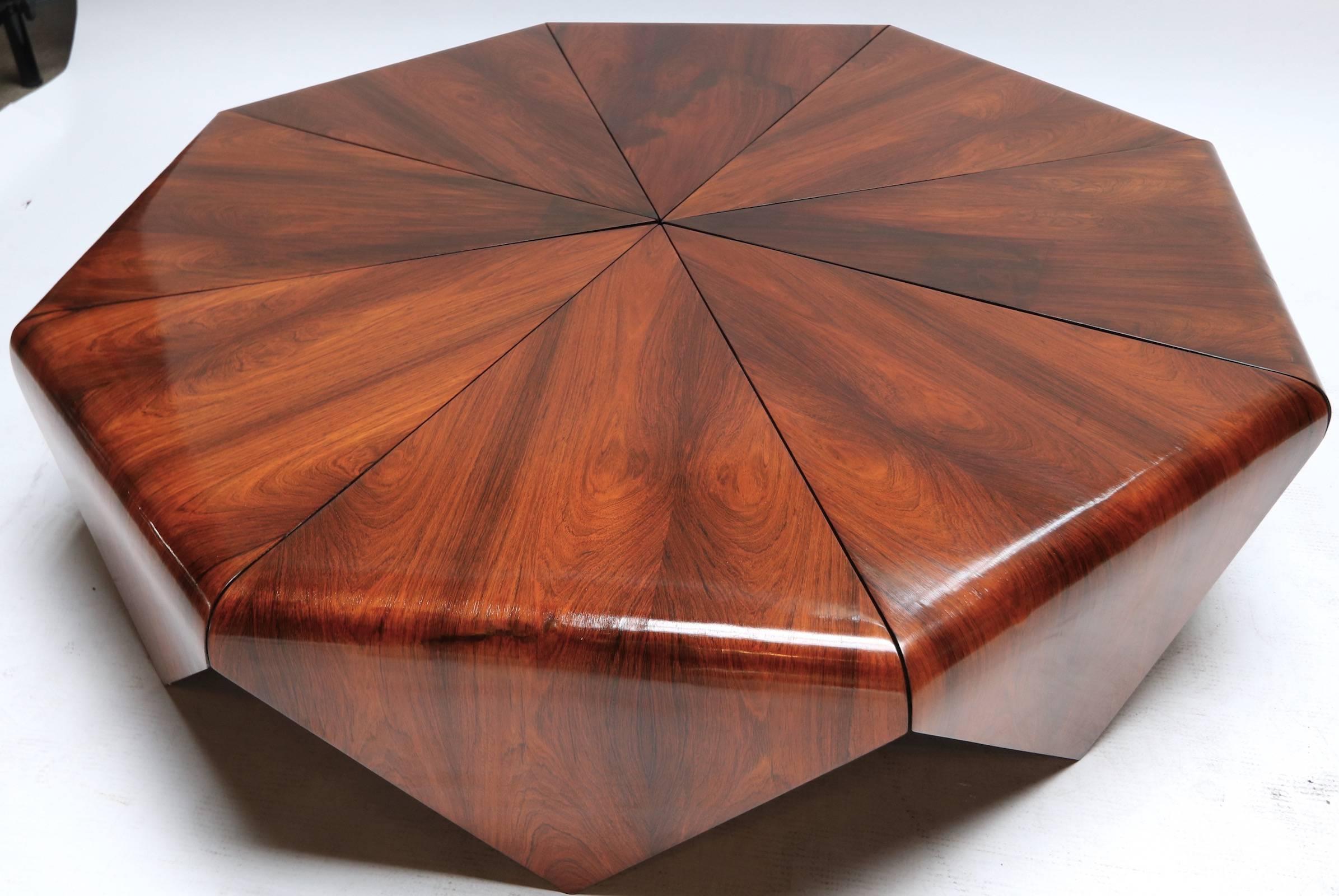 Very rare 1960s octagonal Brazilian jacaranda coffee table Petalas, a masterpiece designed by Jorge Zalszupin, one of the most famous Mid-Century Brazilian architects and designers.