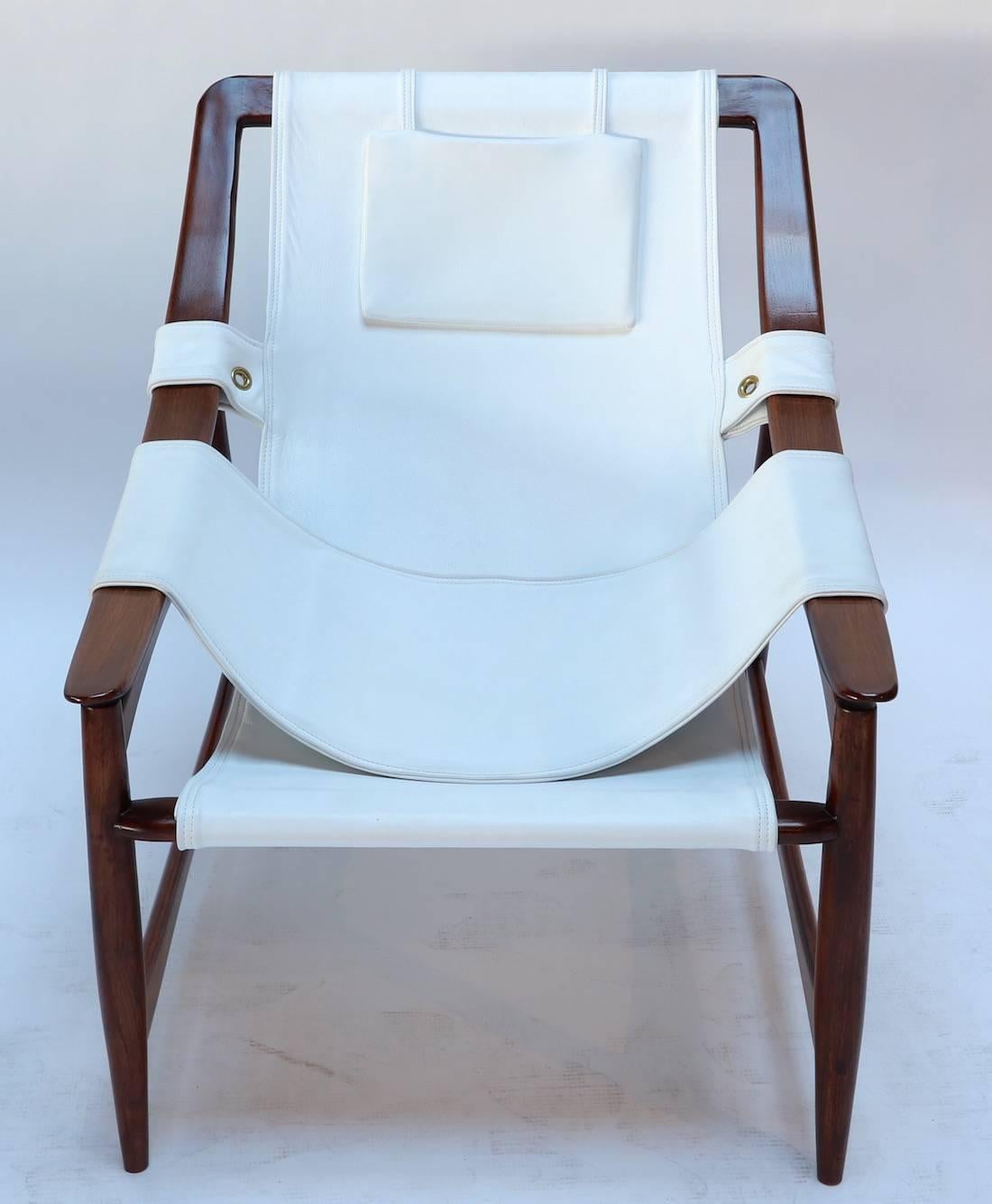 Mid-20th Century Liceu De Arte Brazilian Jacaranda Armchair in White Leather, 1960s For Sale