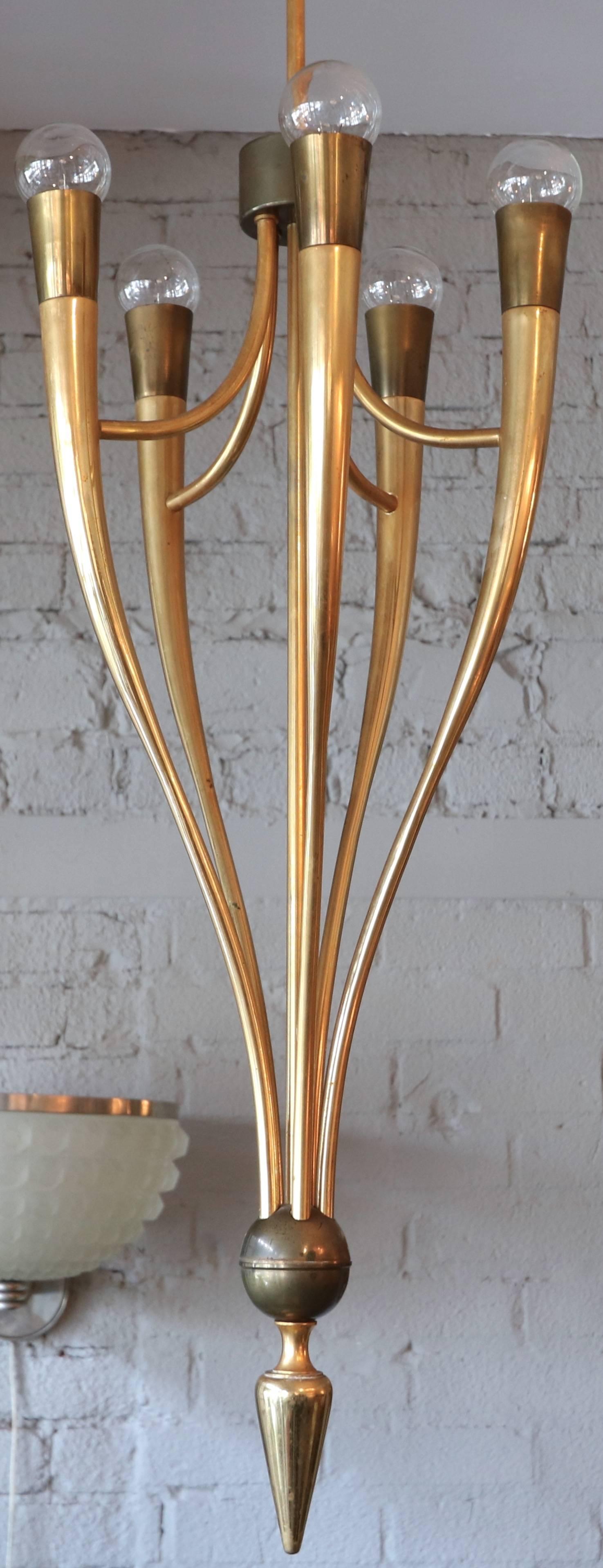 Spectacular 1940s brass pendant chandelier with five-light by Guglielmo Ulrich.