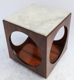 Paire de tables d'appoint Novo Rumo en bois de jacaranda brésilien des années 1960 avec dessus en marbre