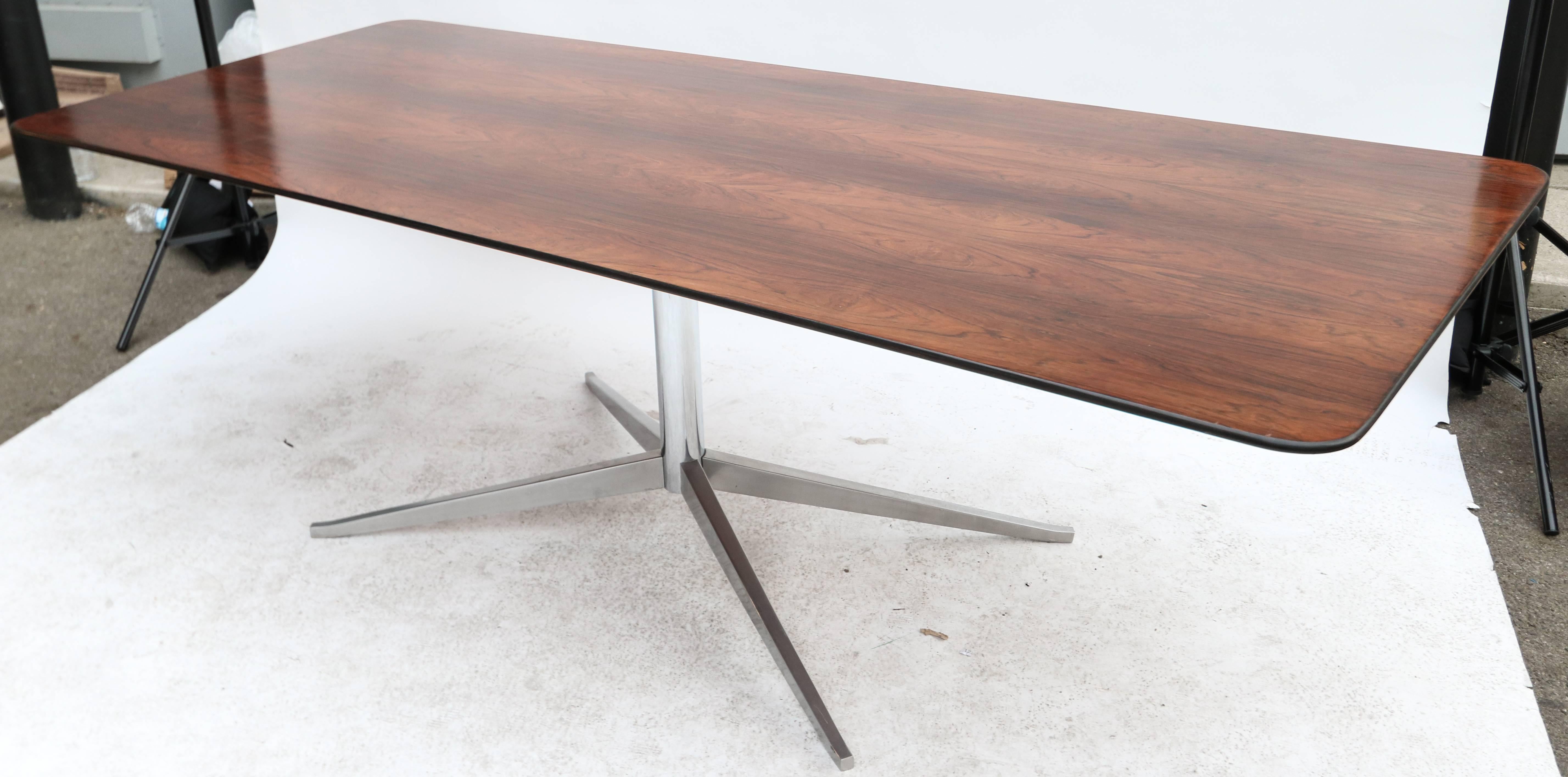 Brazilian Jacaranda wood rectangular dining table for eight by Forma from the 1960s with chrome pedestal leg.