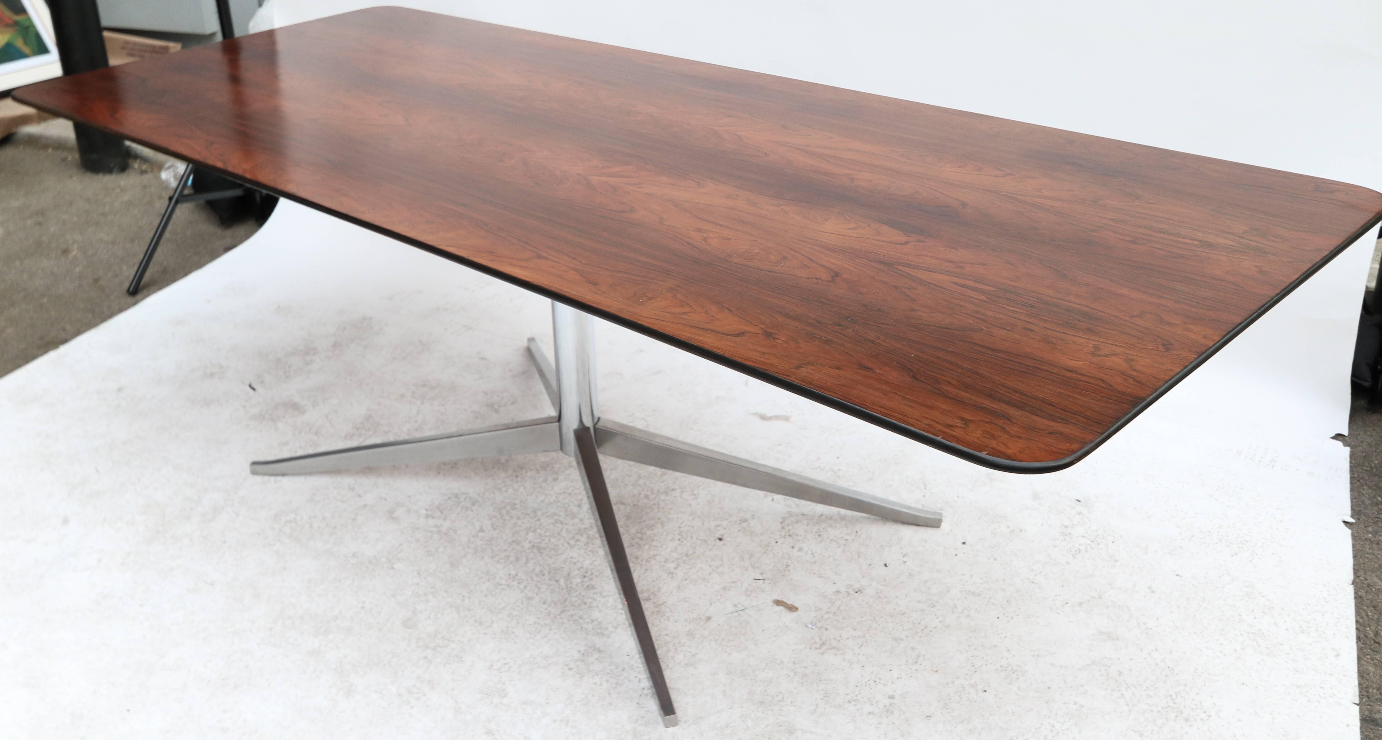 Mid-Century Modern 1960s Rectangular Brazilian Jacaranda Wood and Chrome Dining Table by Forma For Sale