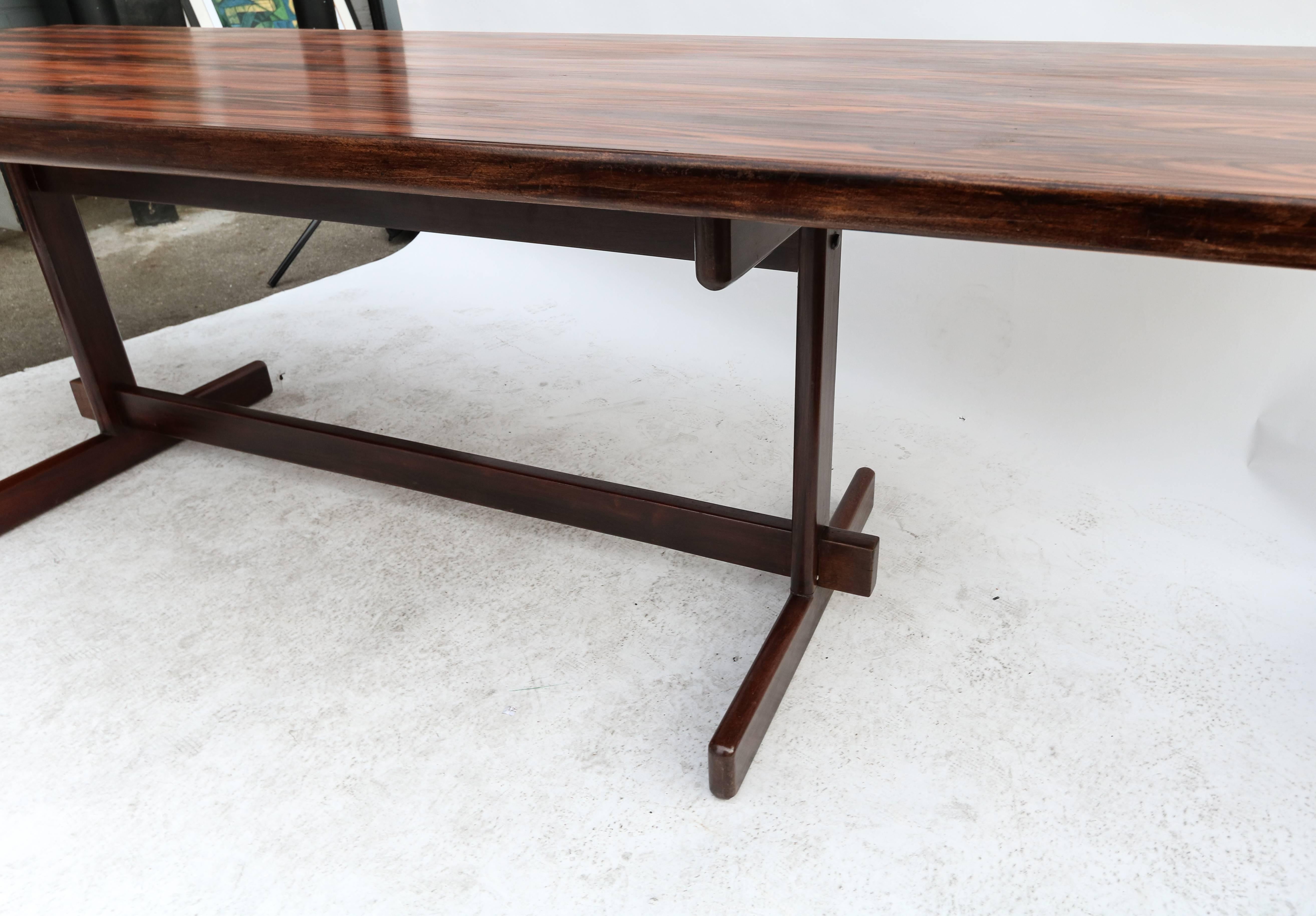 Mid-Century Modern 1960s Brazilian Jacaranda Wood Dining Table for Eight For Sale