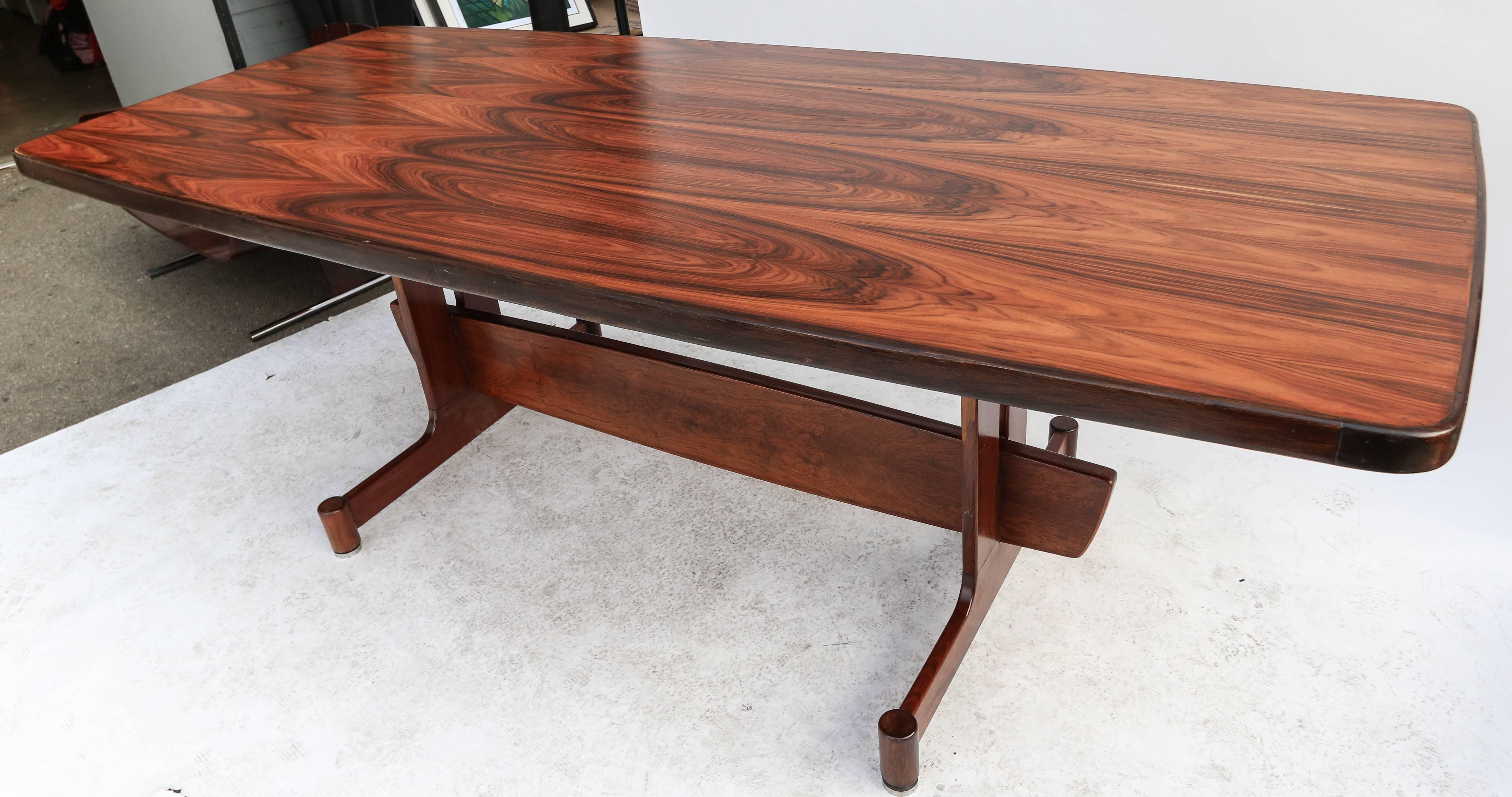 1960s, Brazilian Jacaranda Wood Rectangular Dining Table In Good Condition For Sale In Los Angeles, CA